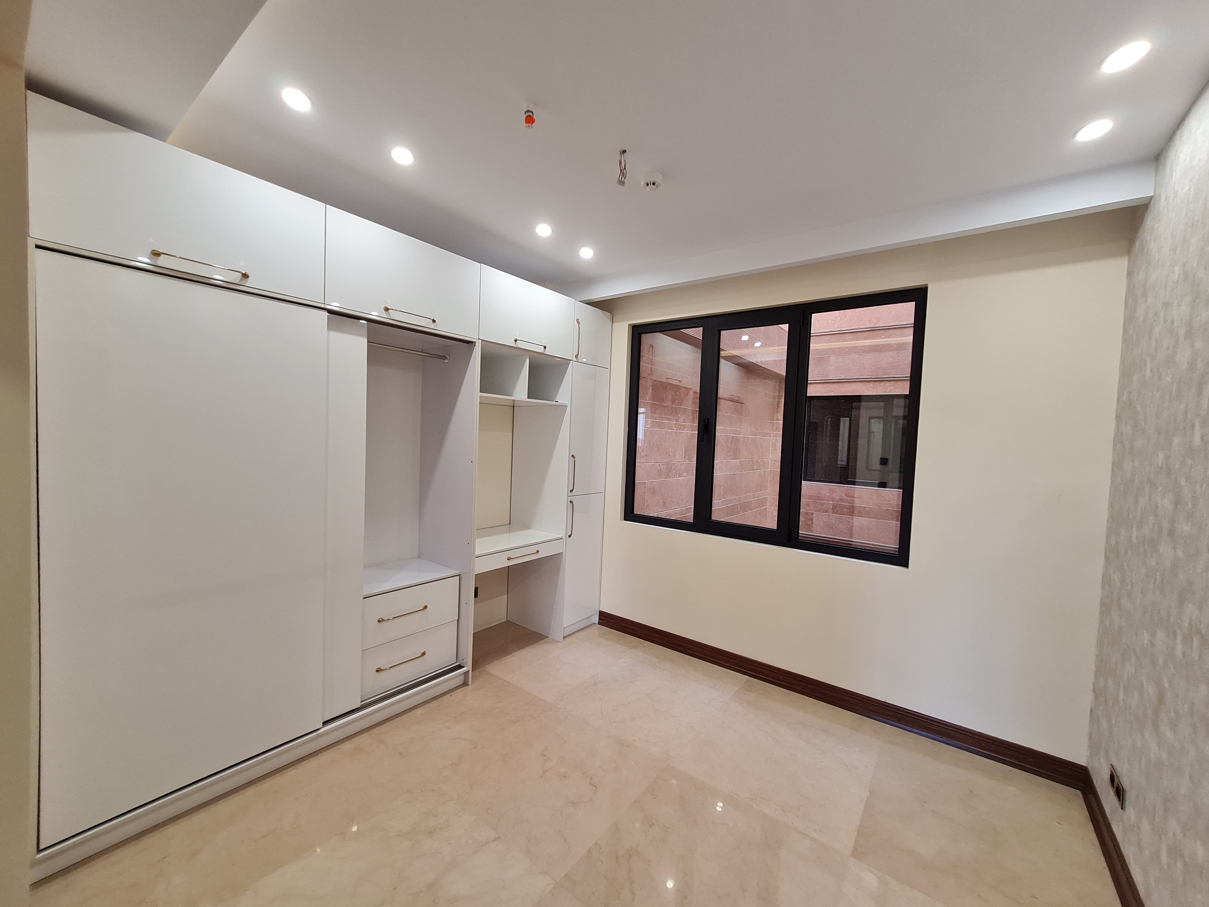 فروش آپارتمان 120 متر نیاوران یاسر