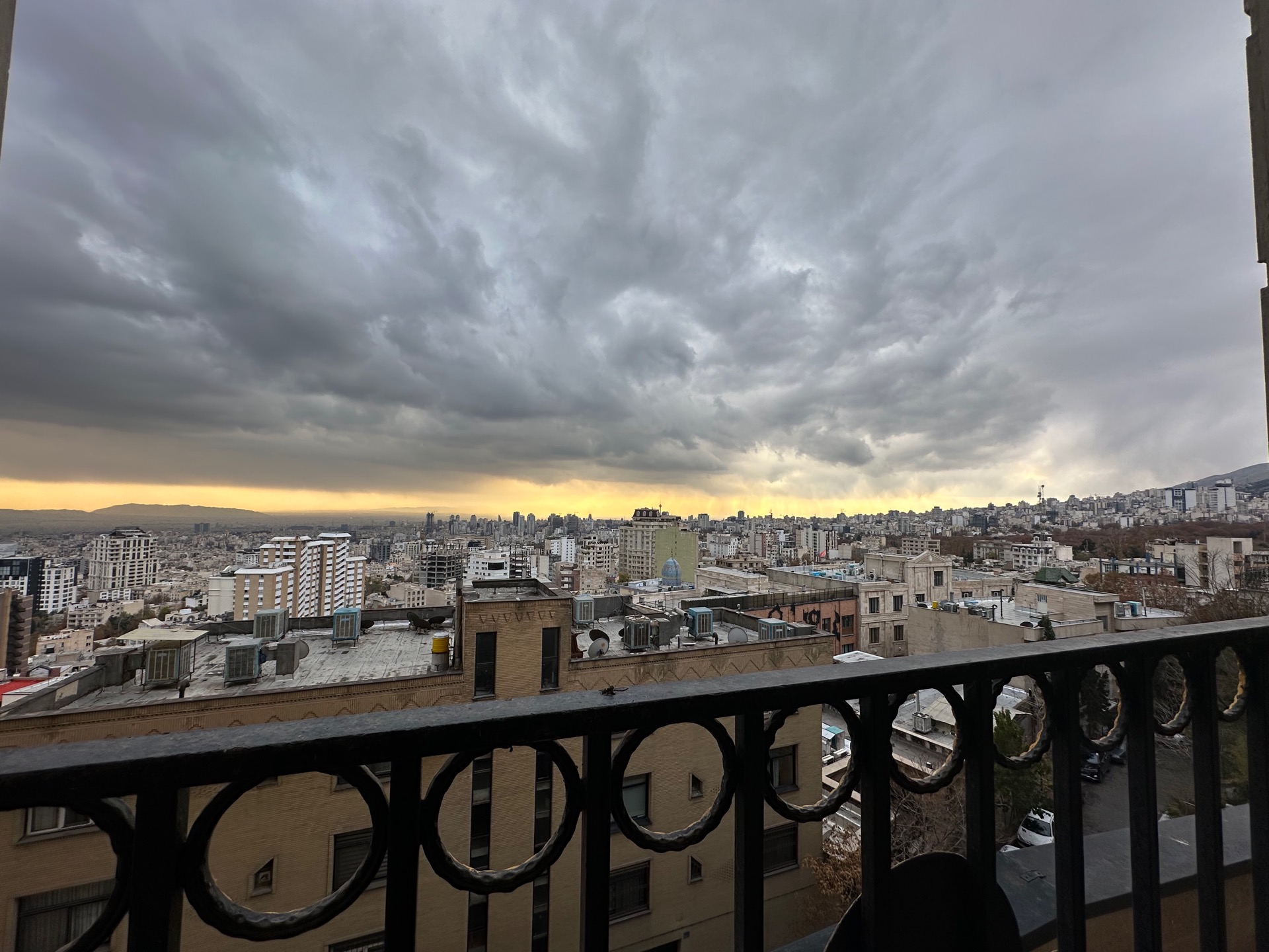 اجاره آپارتمان 130 متر نیاوران ویو ابدی
