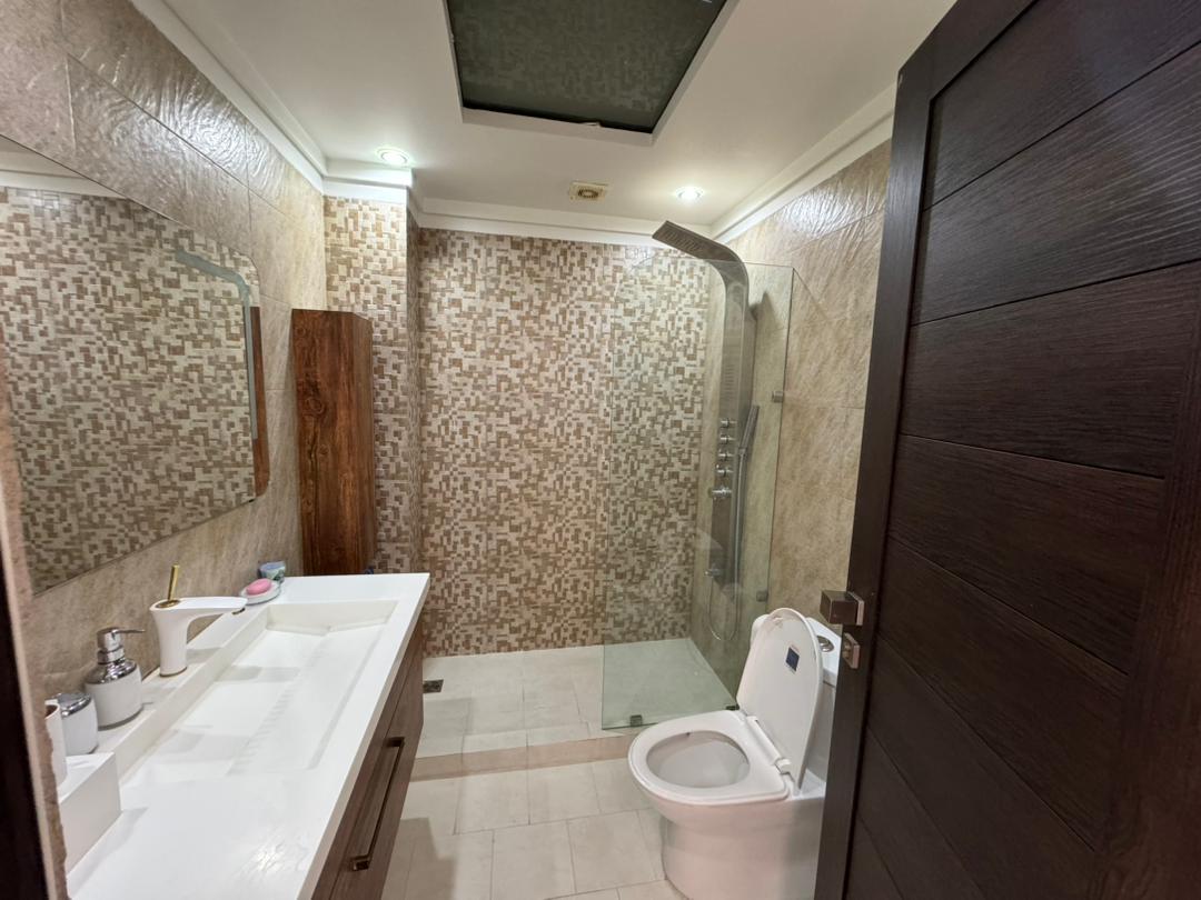 فروش آپارتمان نیاوران 203 متر ویو مشجر نزدیک پارکینگ لوکیشن اعیانی