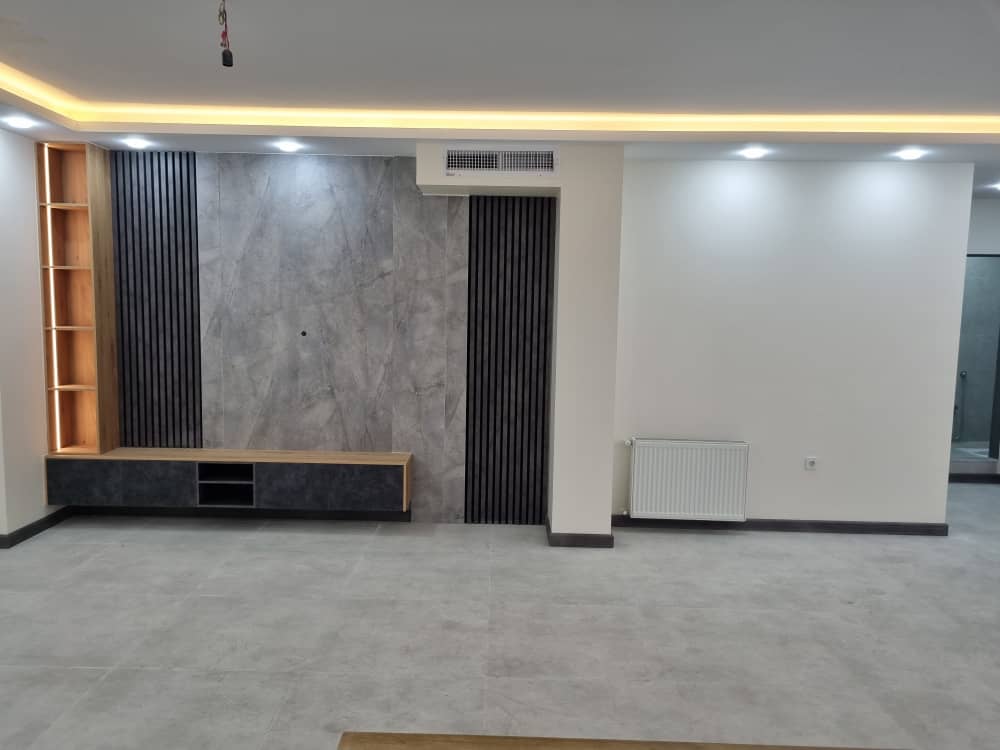 فروش آپارتمان ٩5 متری دیباجی