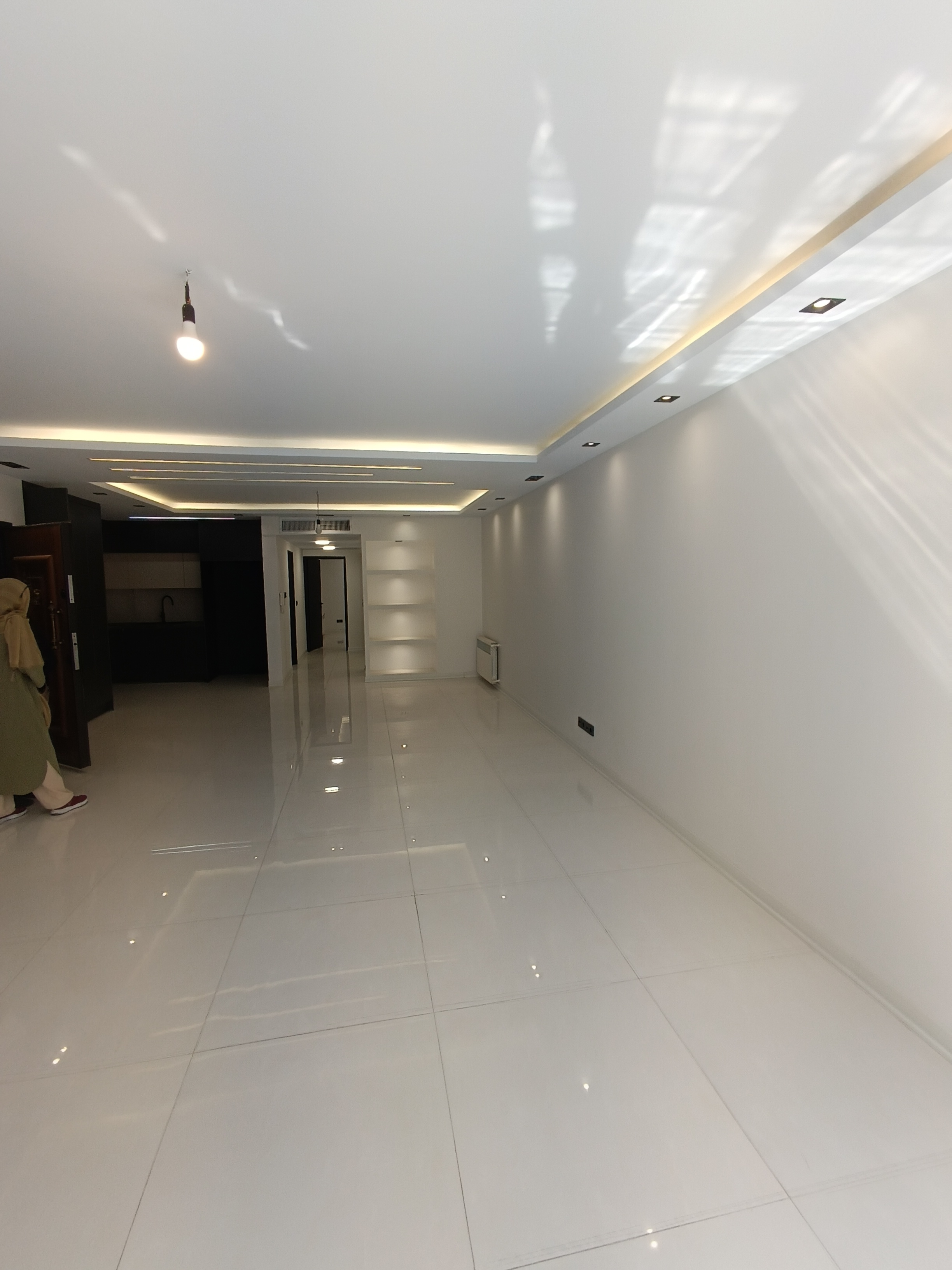 فروش آپارتمان 116 متر شهرک لاله 2 خواب فول بازسازی شده