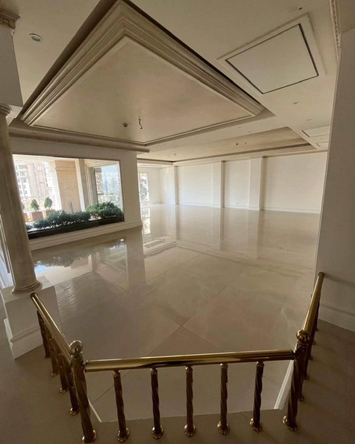 فرمانیه آقایی 220متر 3خواب تراس کاربردی