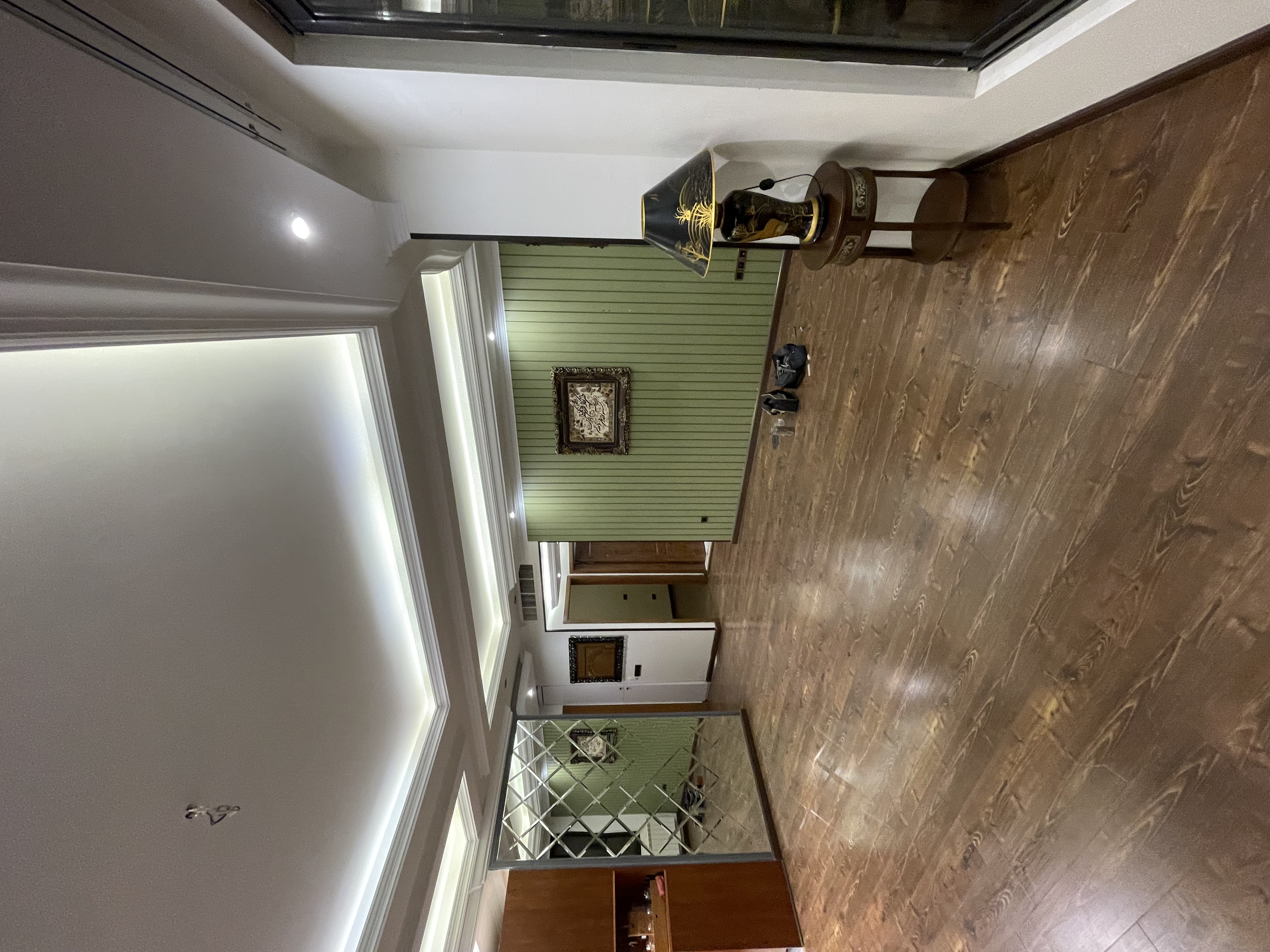 فروش آپارتمان 98 متر الهیه تاپ لوکیشن