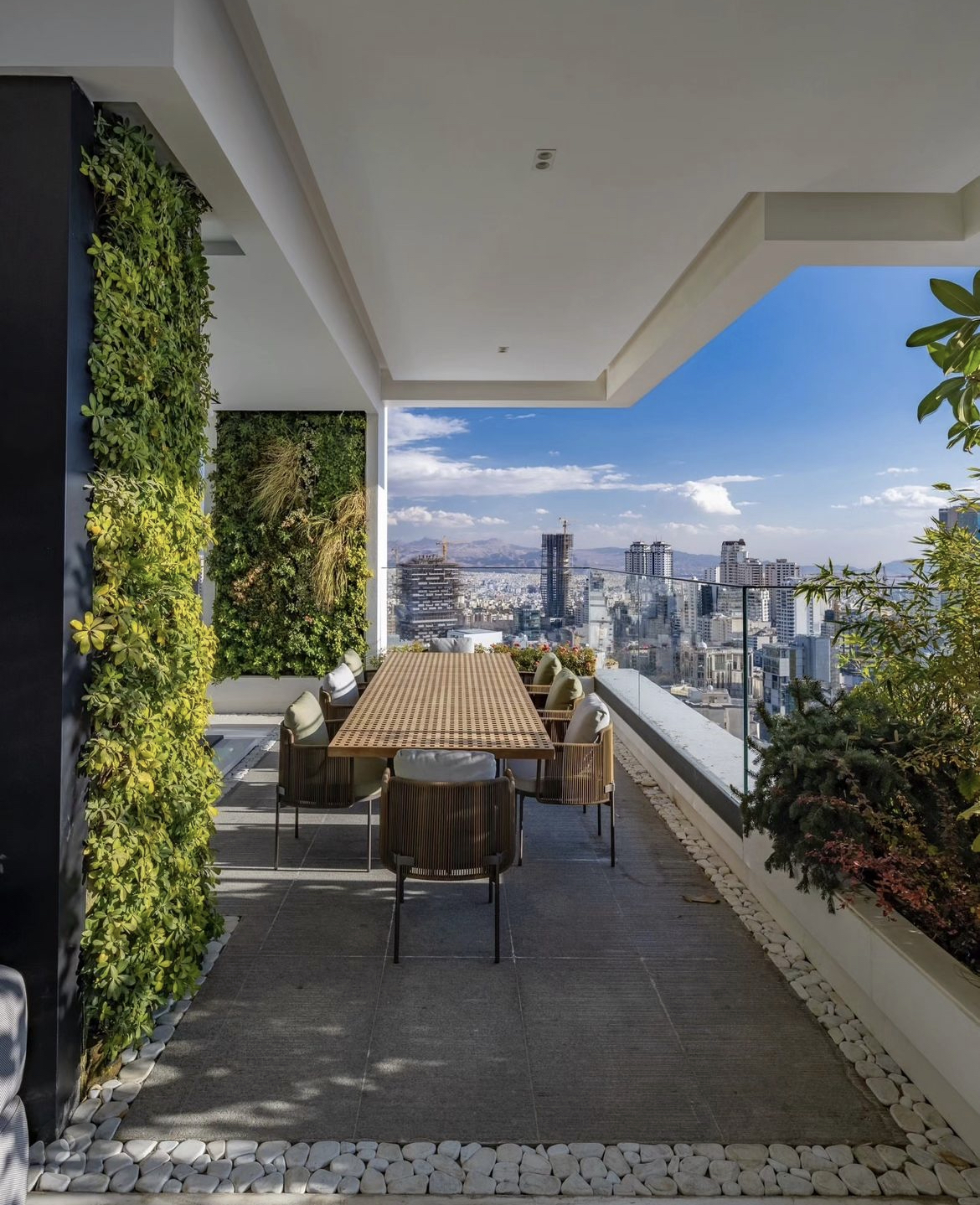 فروش آپارتمان 200متر نیاوران فول مشاعات با ویو شهر