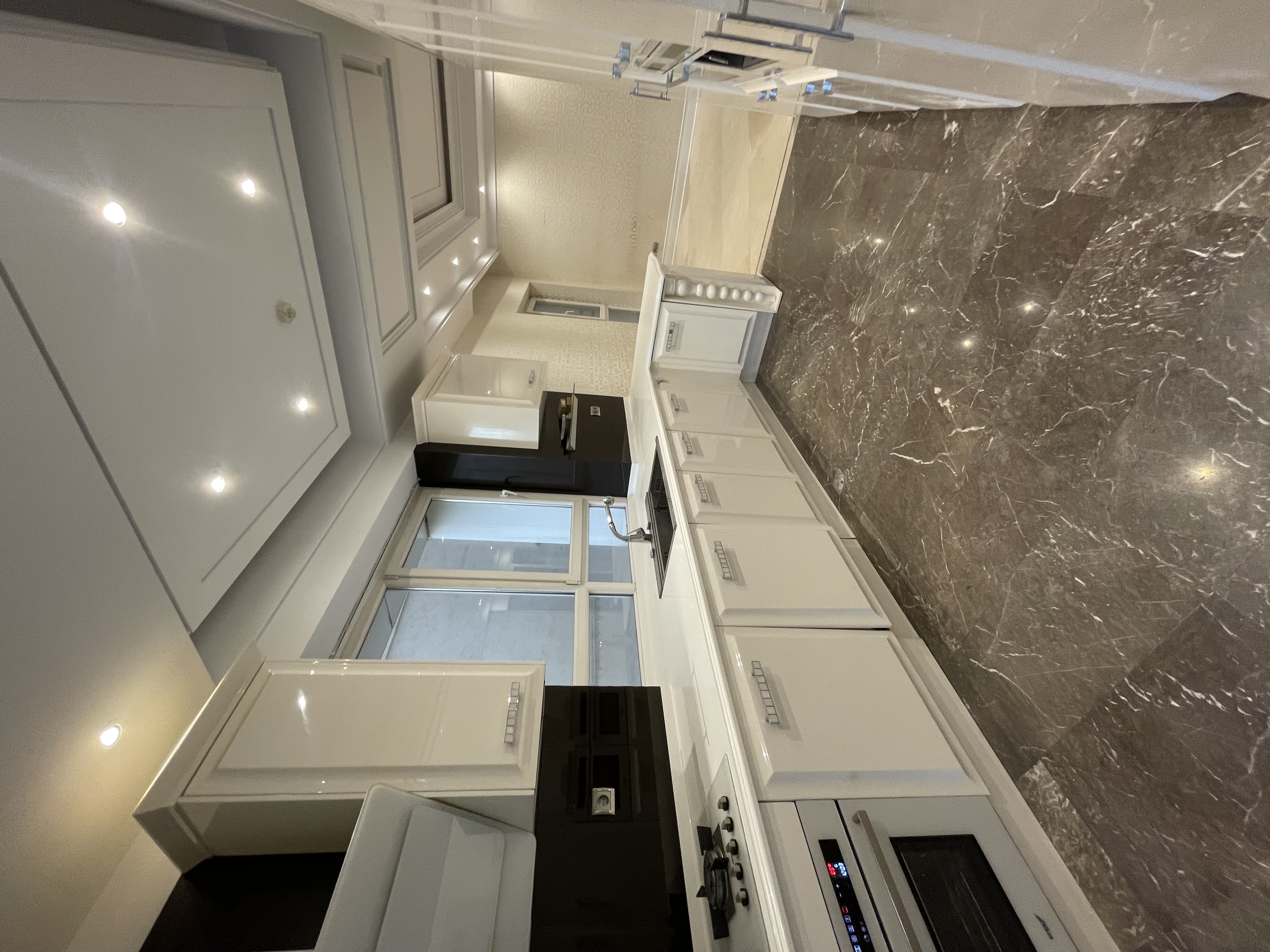 اجاره آپارتمان 220 متر فرمانیه لوکس 3خواب