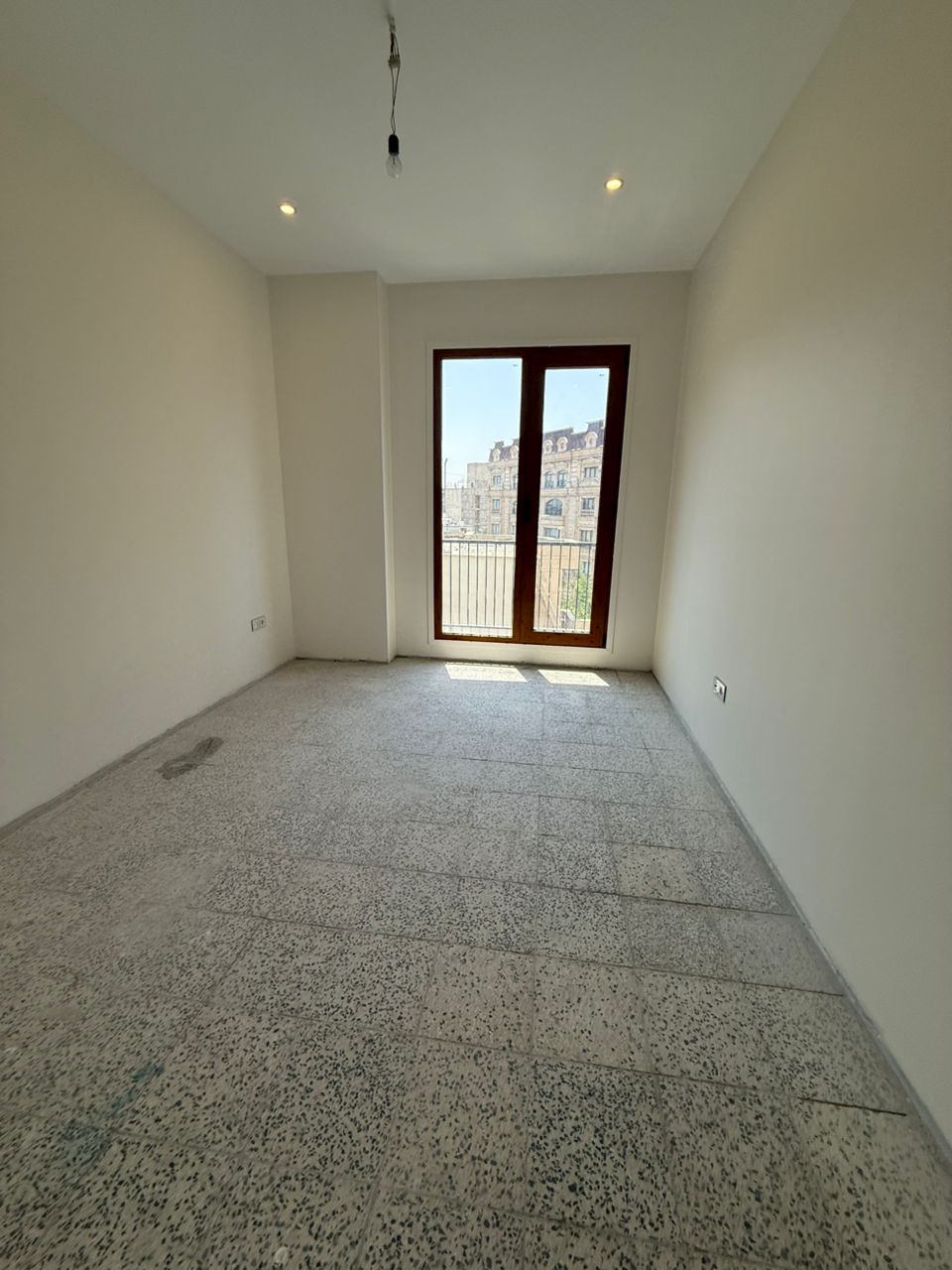 فروش آپارتمان 102 متر فرمانیه شرقی