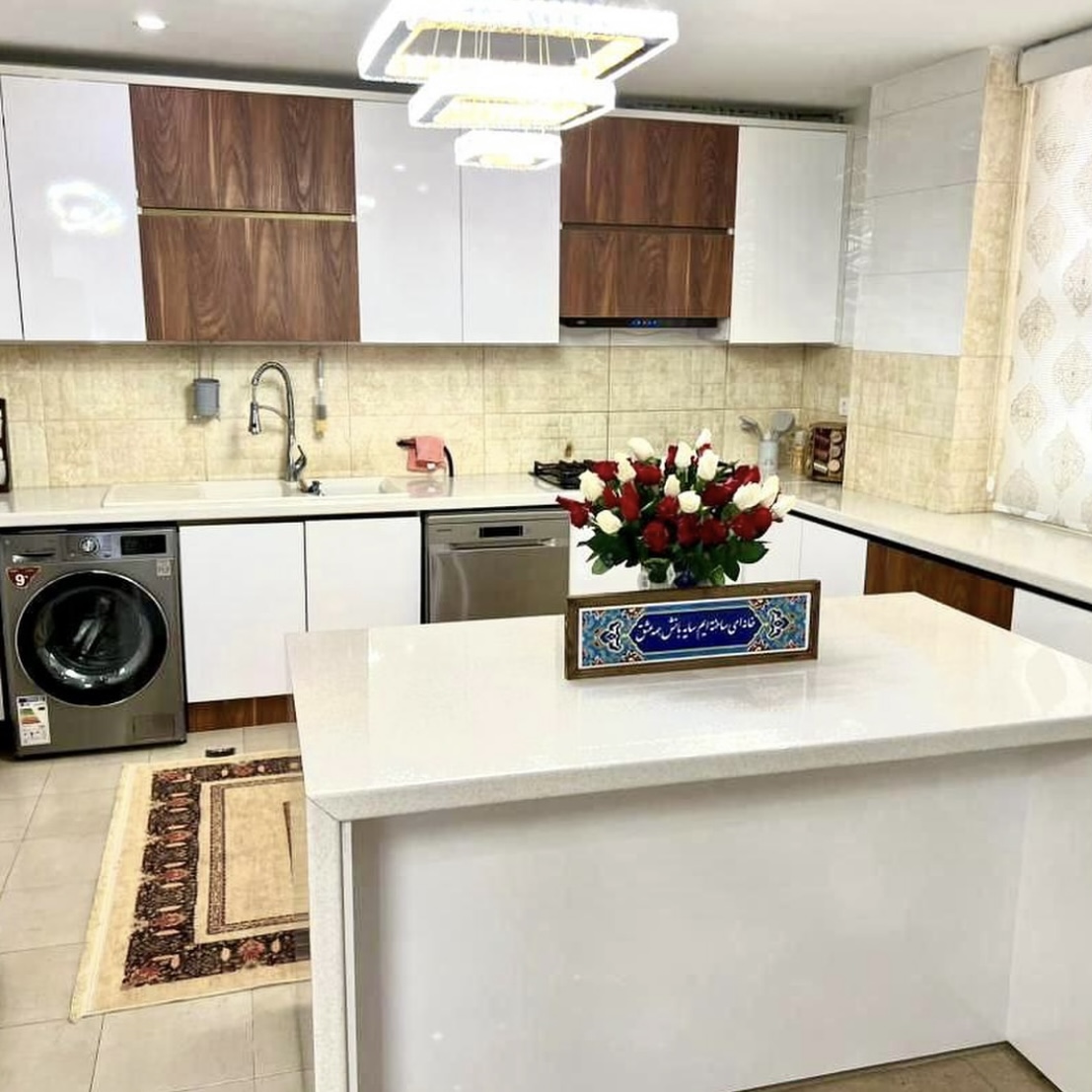 فروش آپارتمان 115متر کیکاووس  غرق نور
