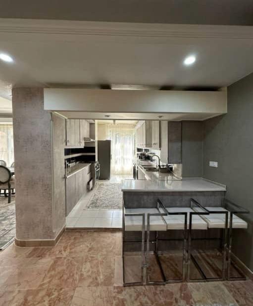 فروش 165 متر آپارتمان تک واحدی در قلب منظریه خوش نقشه