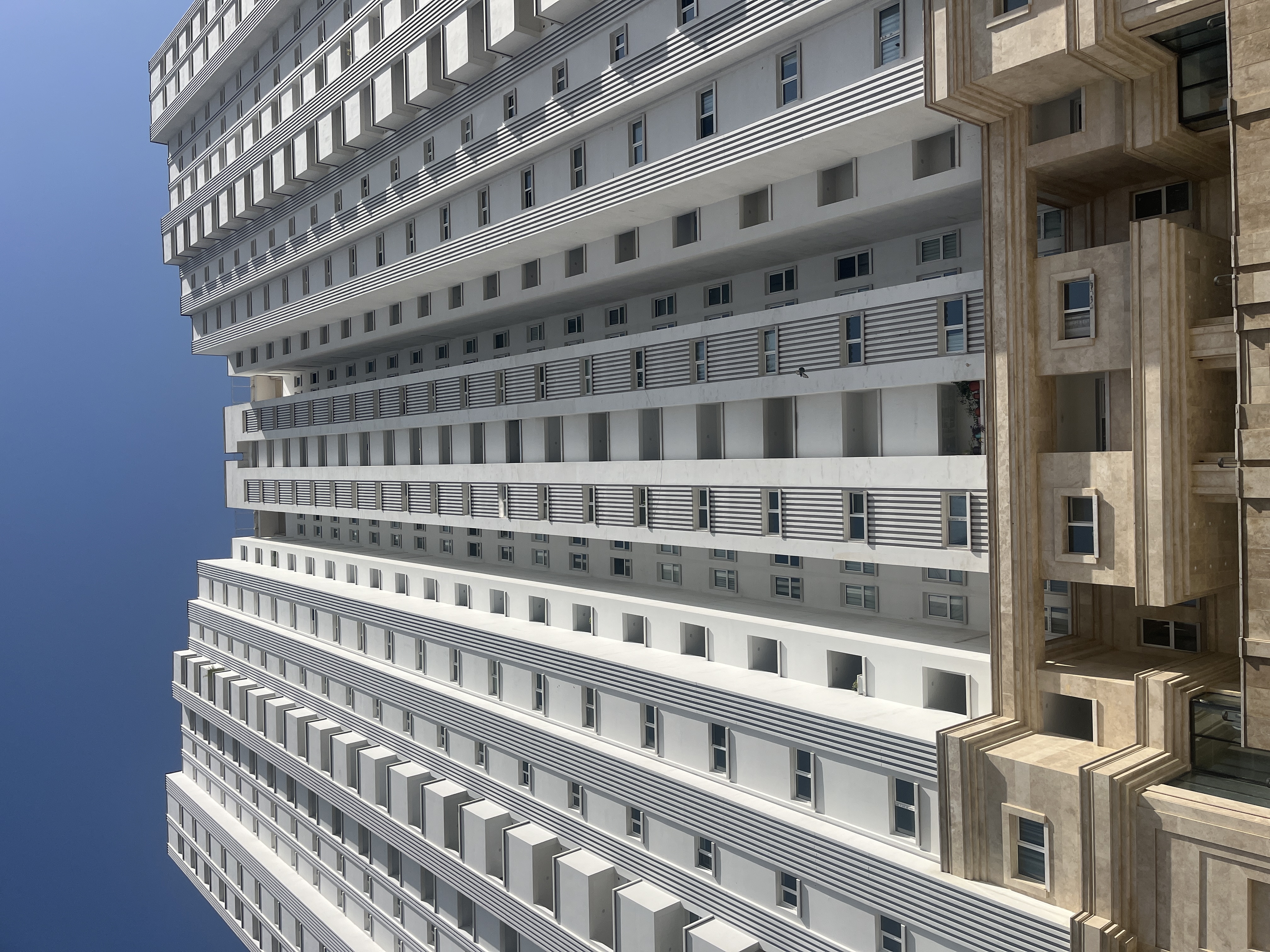 150 متر فول 2 تراس چیدمان 3 پارکینگ