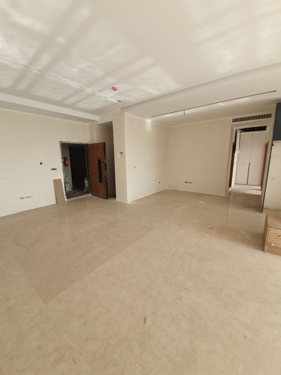 فروش آپارتمان 170 متر نیاوران عمار فول مشاعات نور از جنوب