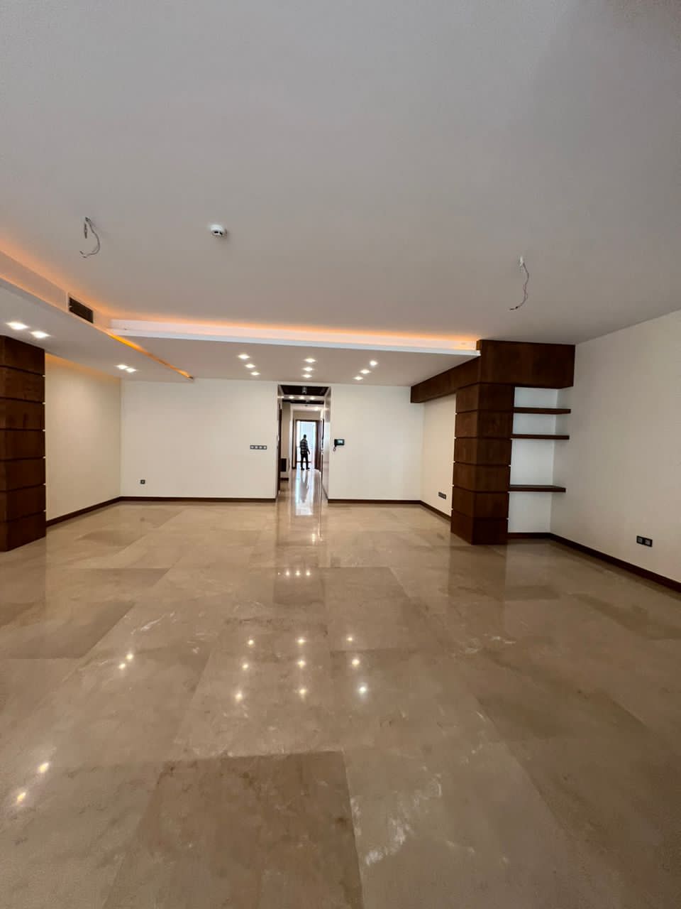 فروش آپارتمان 270 متر اقدسیه
