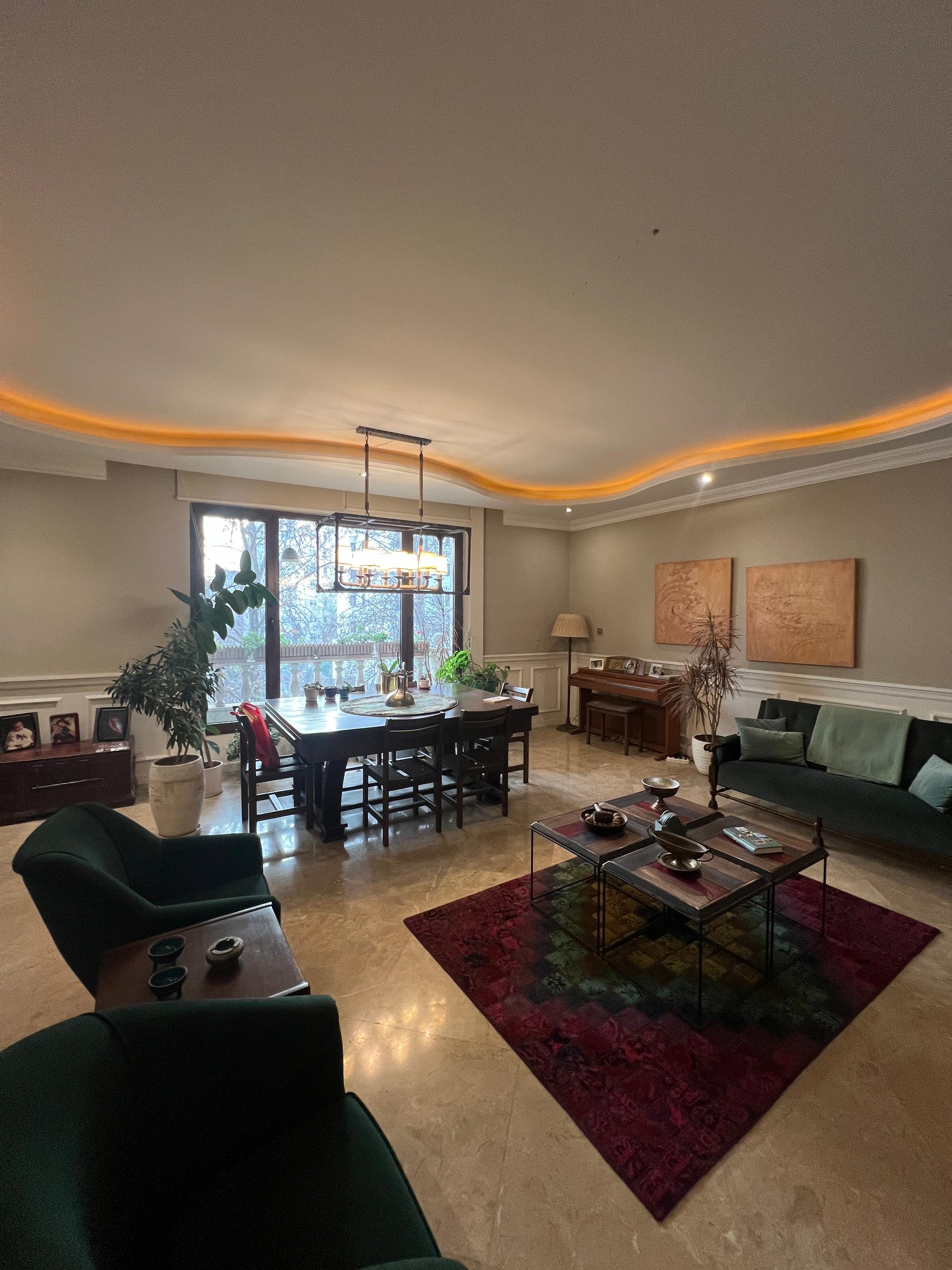 اجاره آپارتمان 240متر فرمانیه شرقی