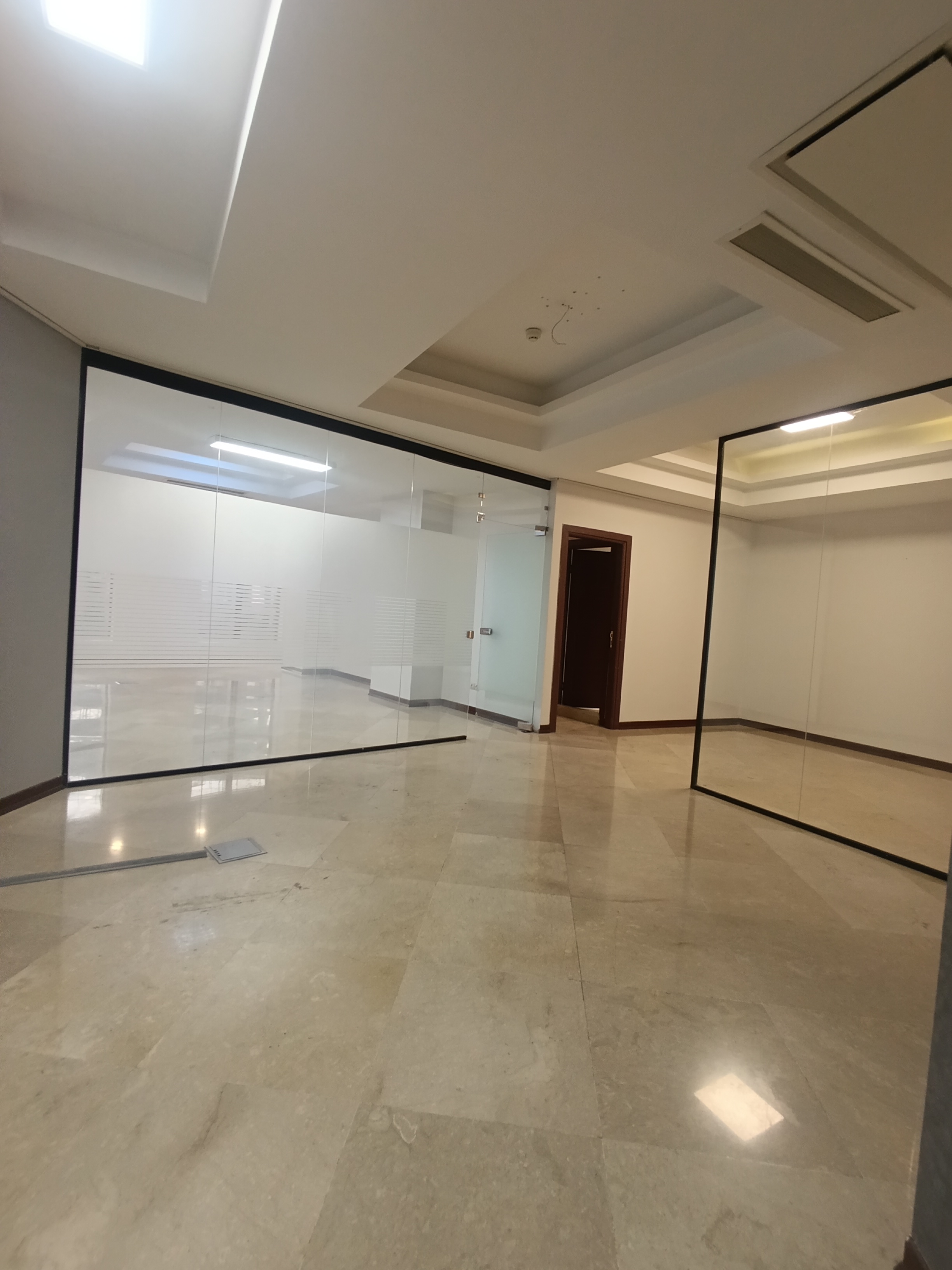 اجاره اداری 110متر نیاوران