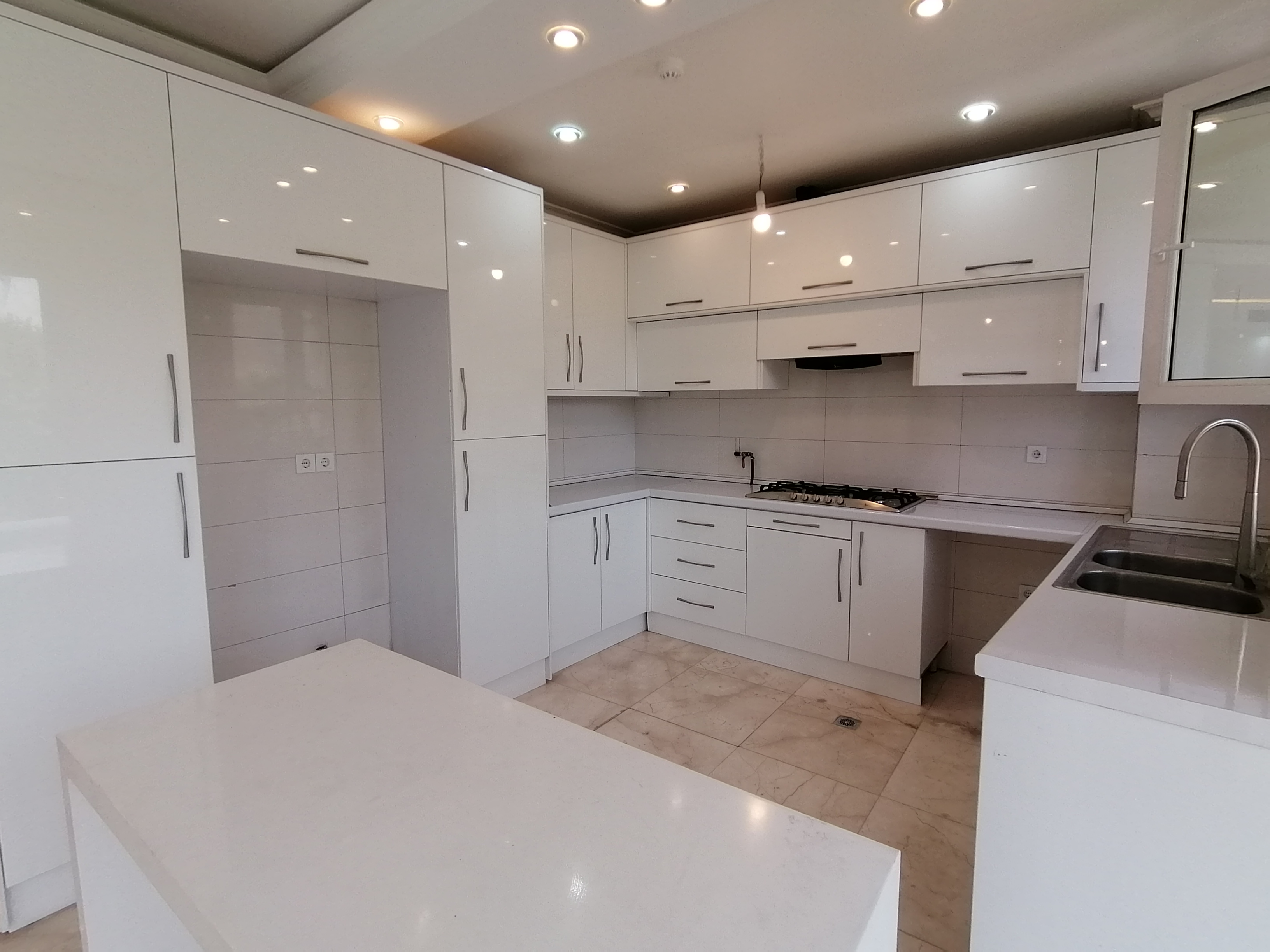 فروش آپارتمان 133متر 2خواب منظریه ویو مشجر