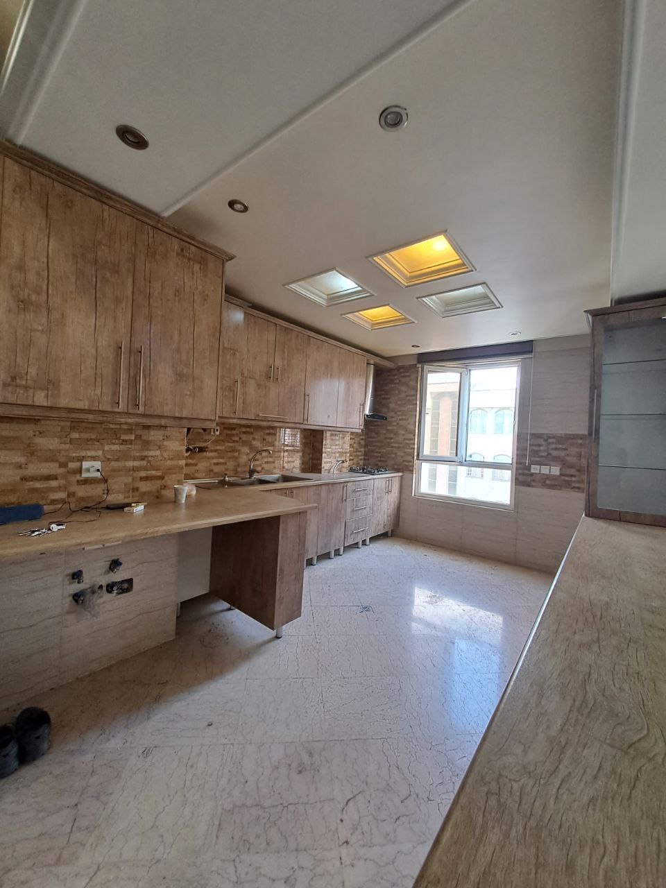 فروش آپارتمان 110متر نارمک فول امکانات