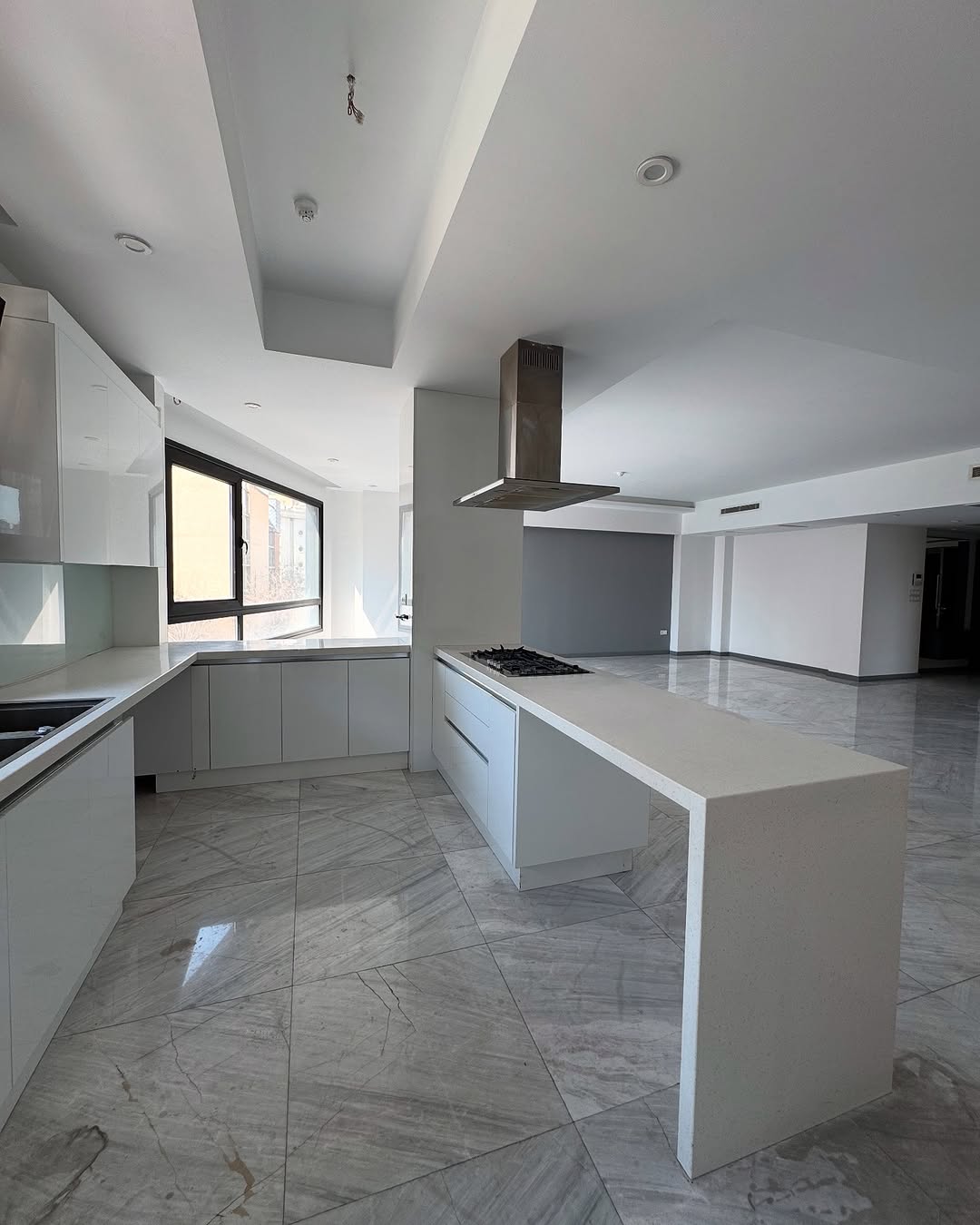 اجاره آپارتمان 170متر گلسنگ فول مشاعات تاپ لوکیشن