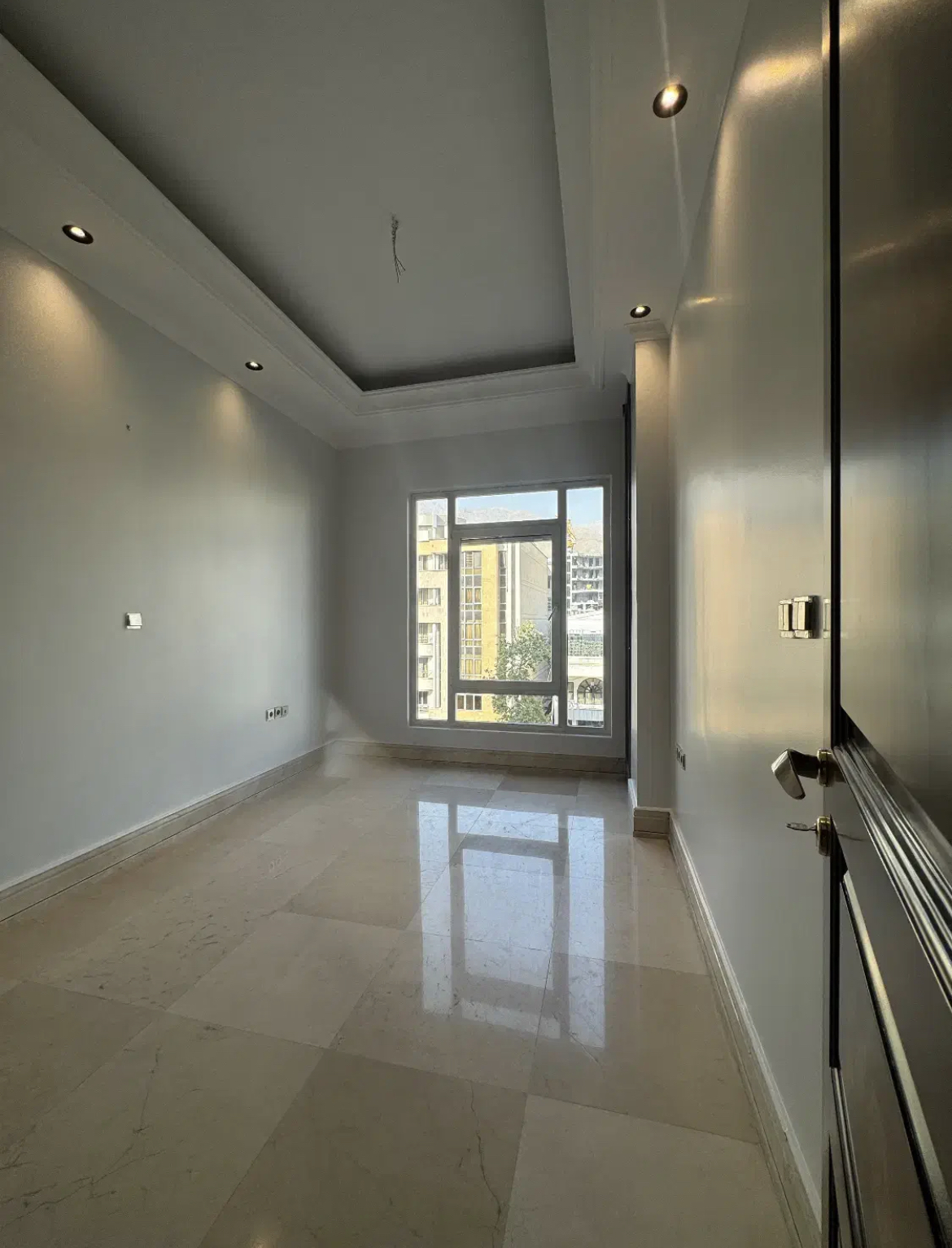 فروش آپارتمان 175متر فرمانیه 4پارکینگ سندی