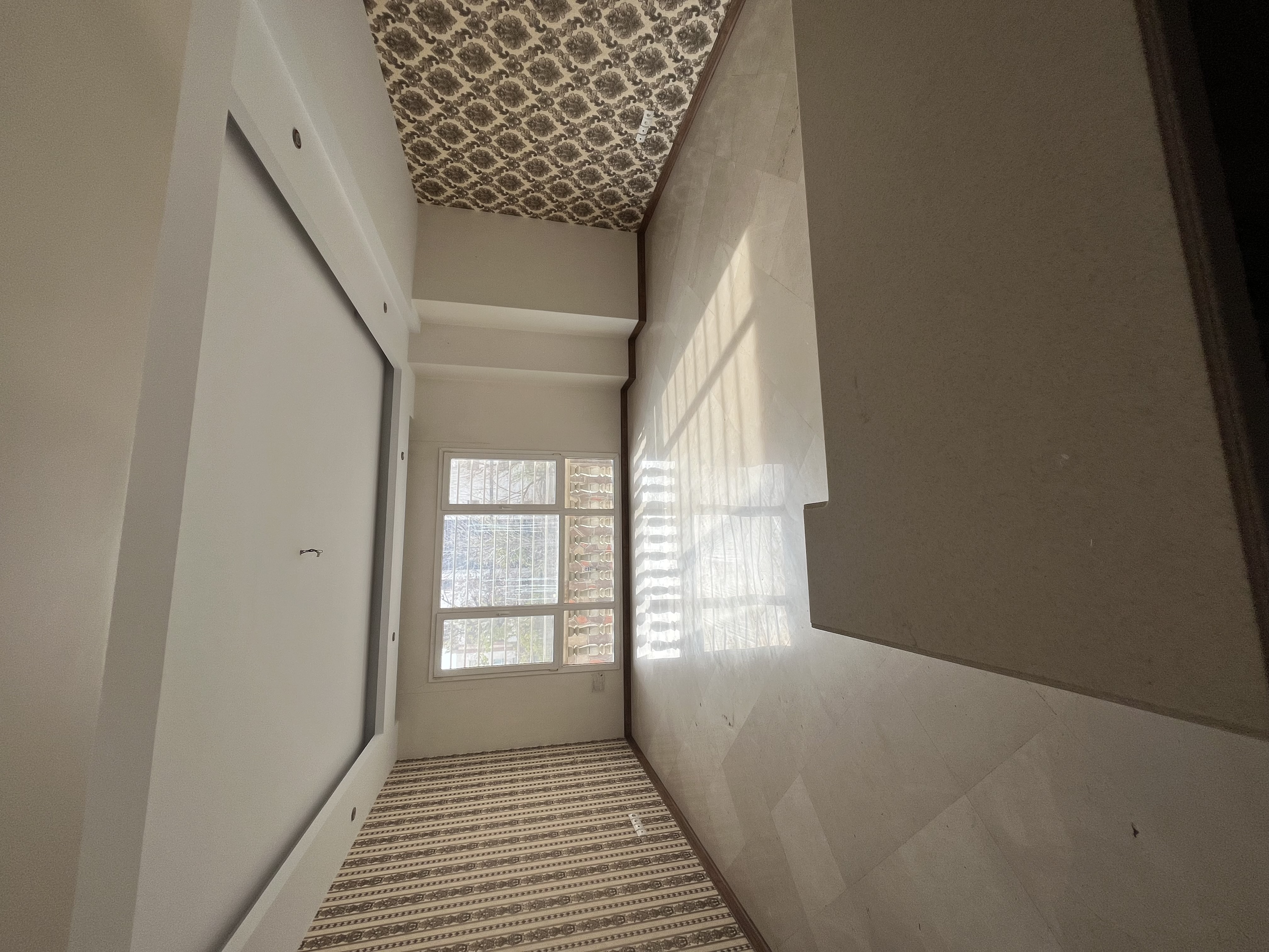 فروش آپارتمان 130 متر سه خواب 5 ساله در تاپ لوکیشن کیکاووس
