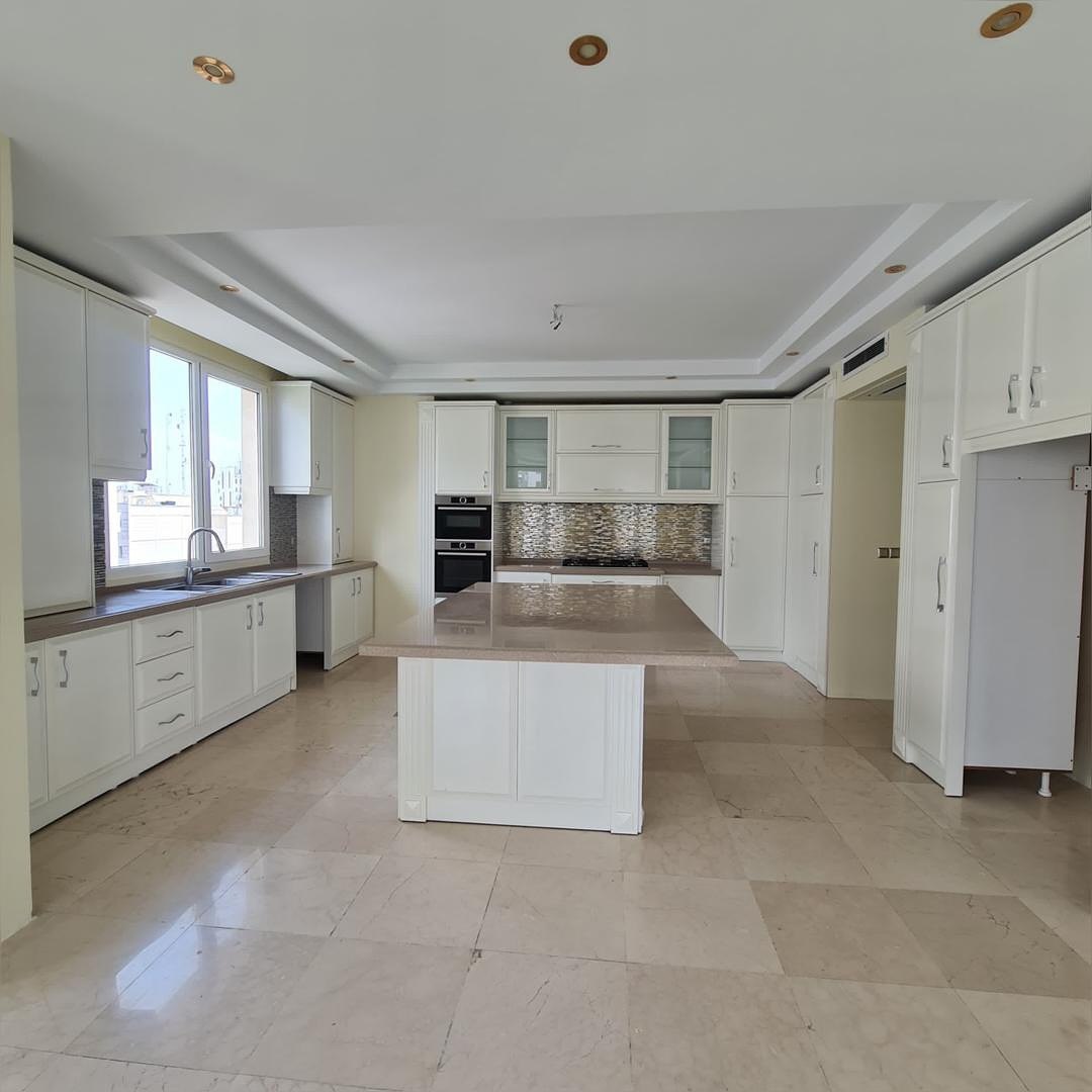 فروش آپارتمان 240متر کامرانیه 3خواب تک واحدی