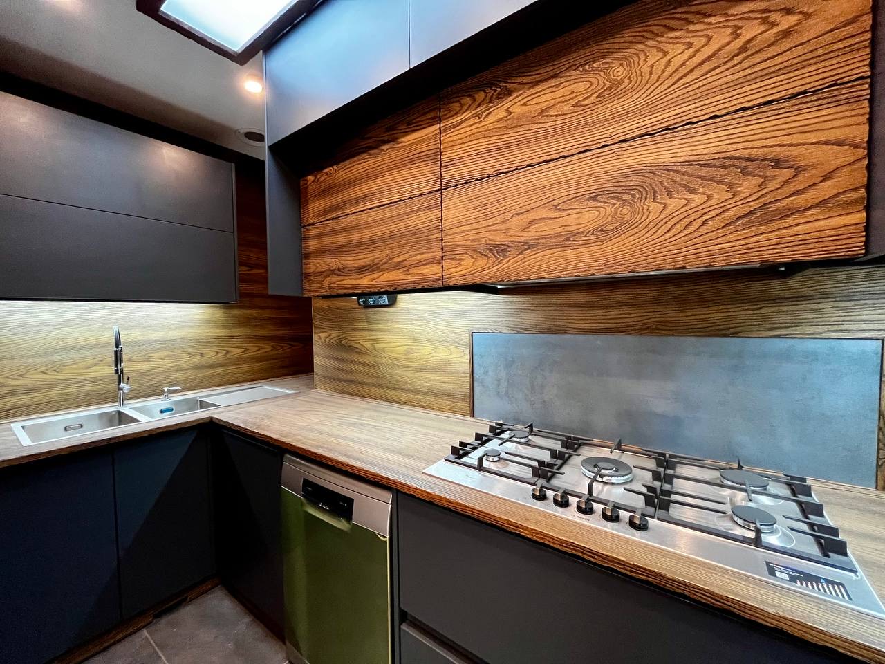 فروش آپارتمان 108متر نیاوران 2خواب