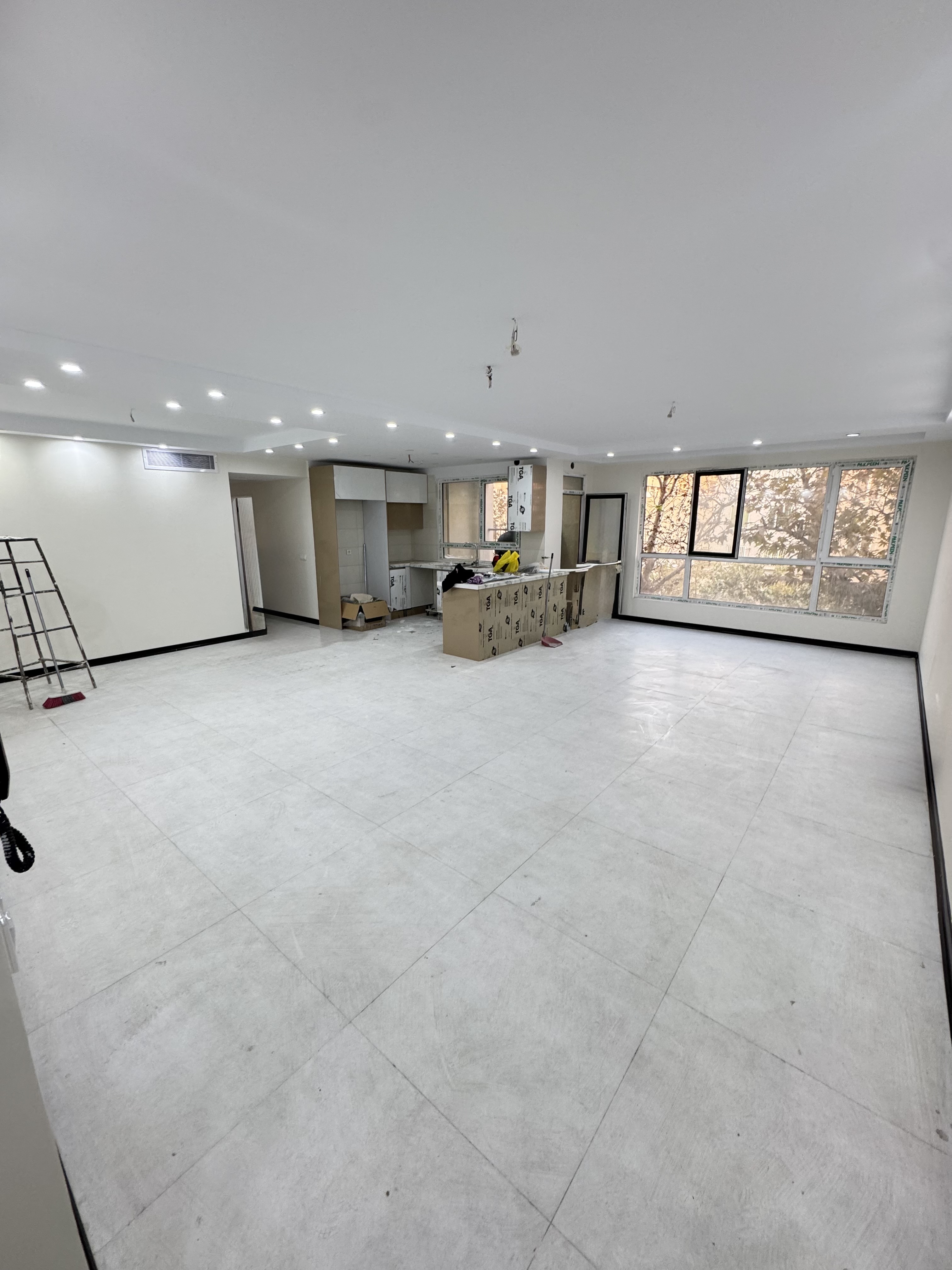 اجاره اپارتمان 127 متر فدک کلید نخورده