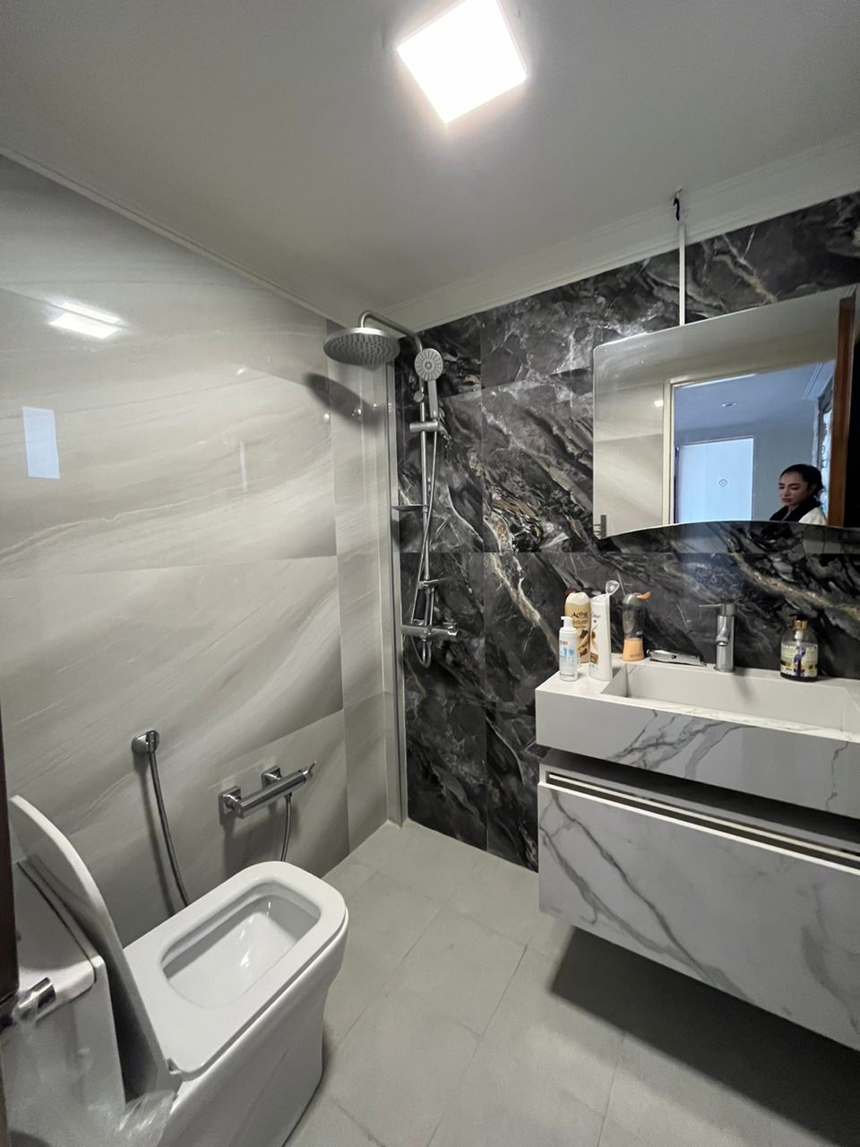 فروش آپارتمان 150متر آجودانیه فول مشاعات