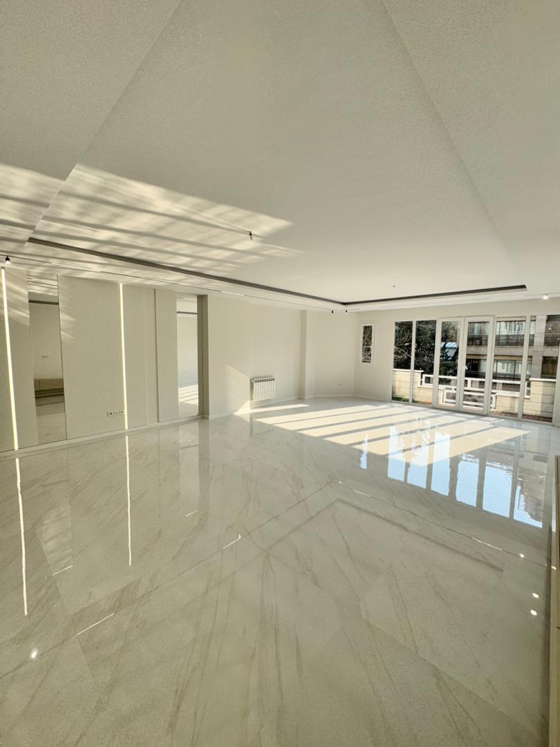 فروش آپارتمان 175 متر دروس تاپ لوکیشن غرق نور