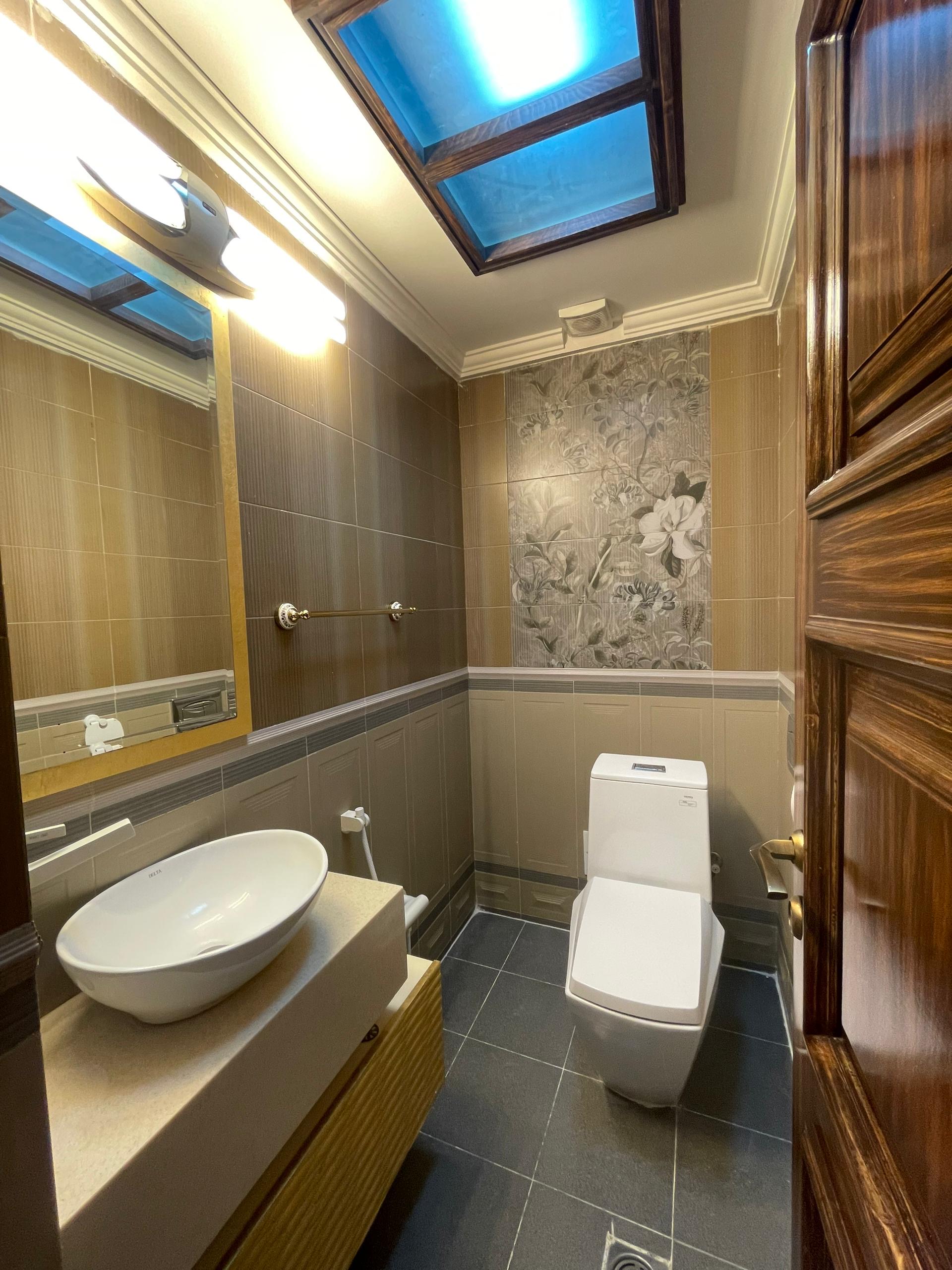 اجاره آپارتمان 200متر فرمانیه سه خواب پشت سفارت ایتالیا