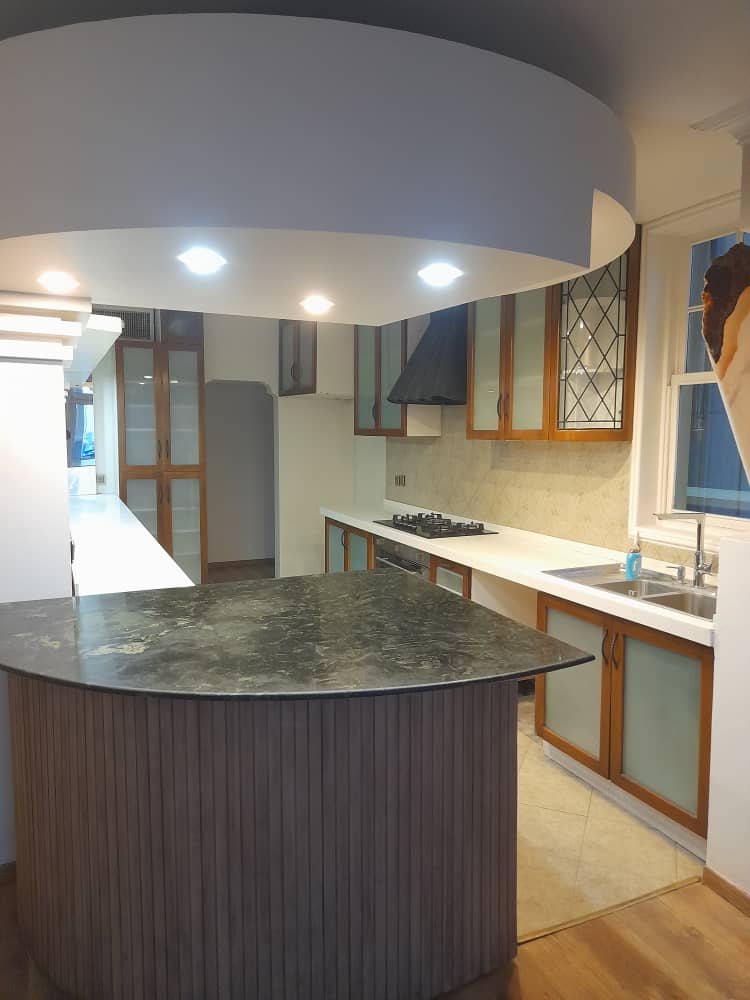 اجاره اپارتمان 170متر نیاوران سه خواب تاپ لوکیشن