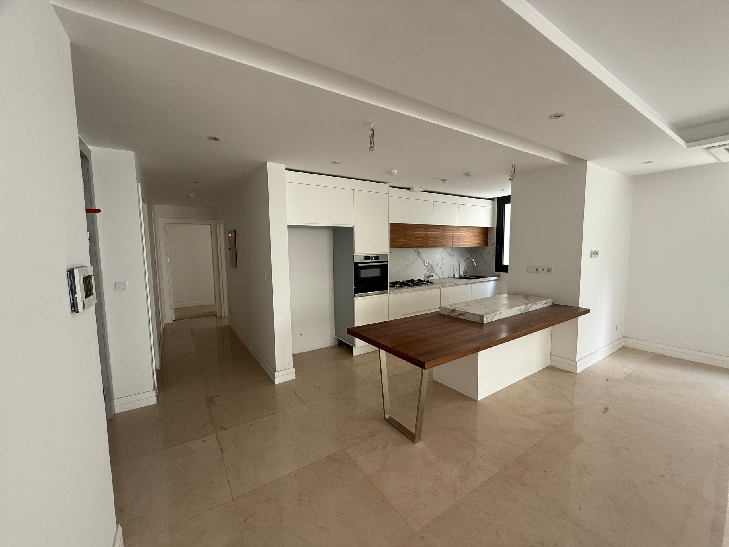 فروش آپارتمان 120 متر آجودانیه 2خواب