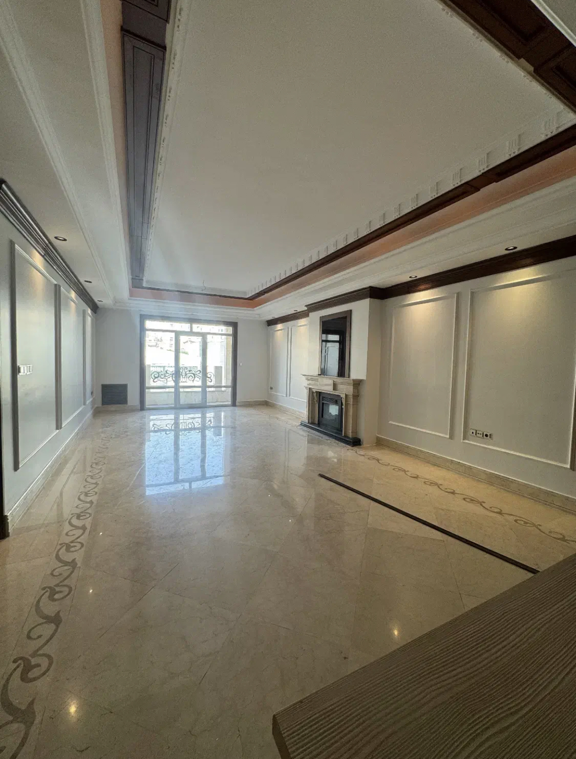 فروش آپارتمان 175متر فرمانیه 4پارکینگ سندی