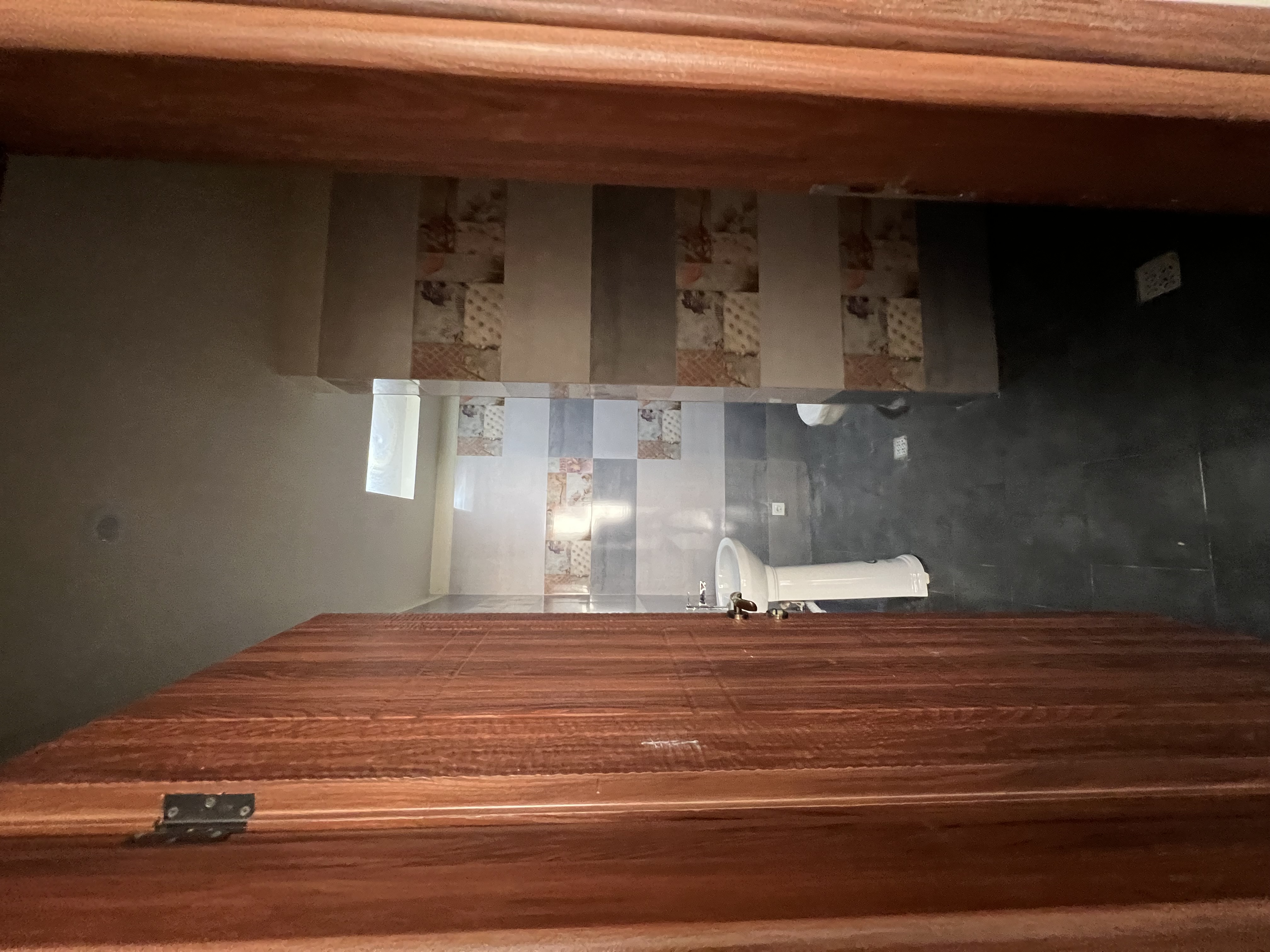 فروش 130 متر آپارتمان تک واحدی کلید نخورده غرق نور مستقیم