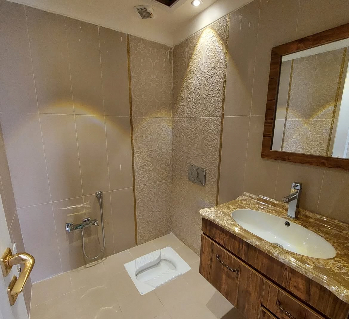 فروش آپارتمان 155 متری دولت تک واحدی