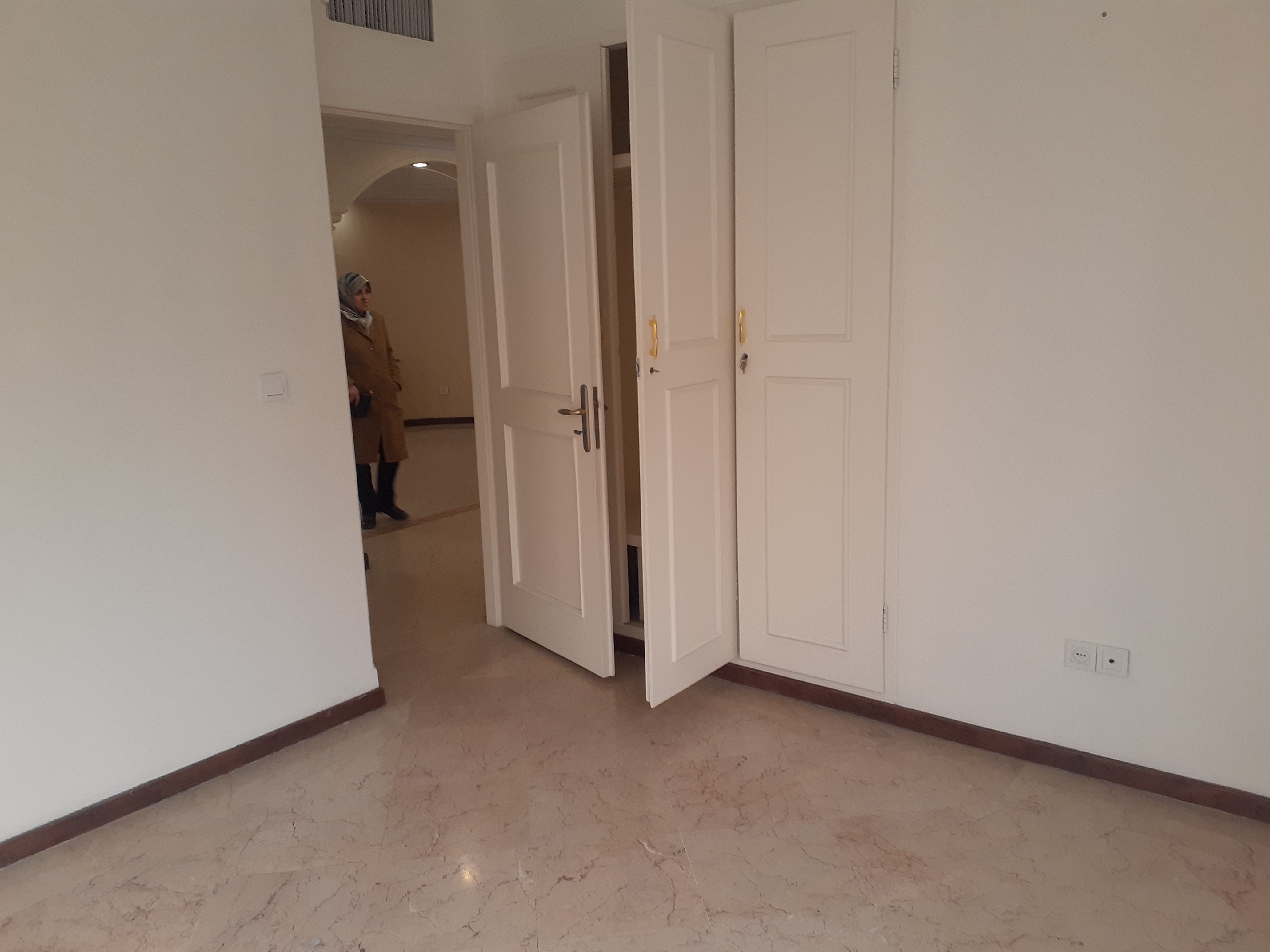 فروش آپارتمان 260 متر دروس نوساز فول مشاعات هتلی