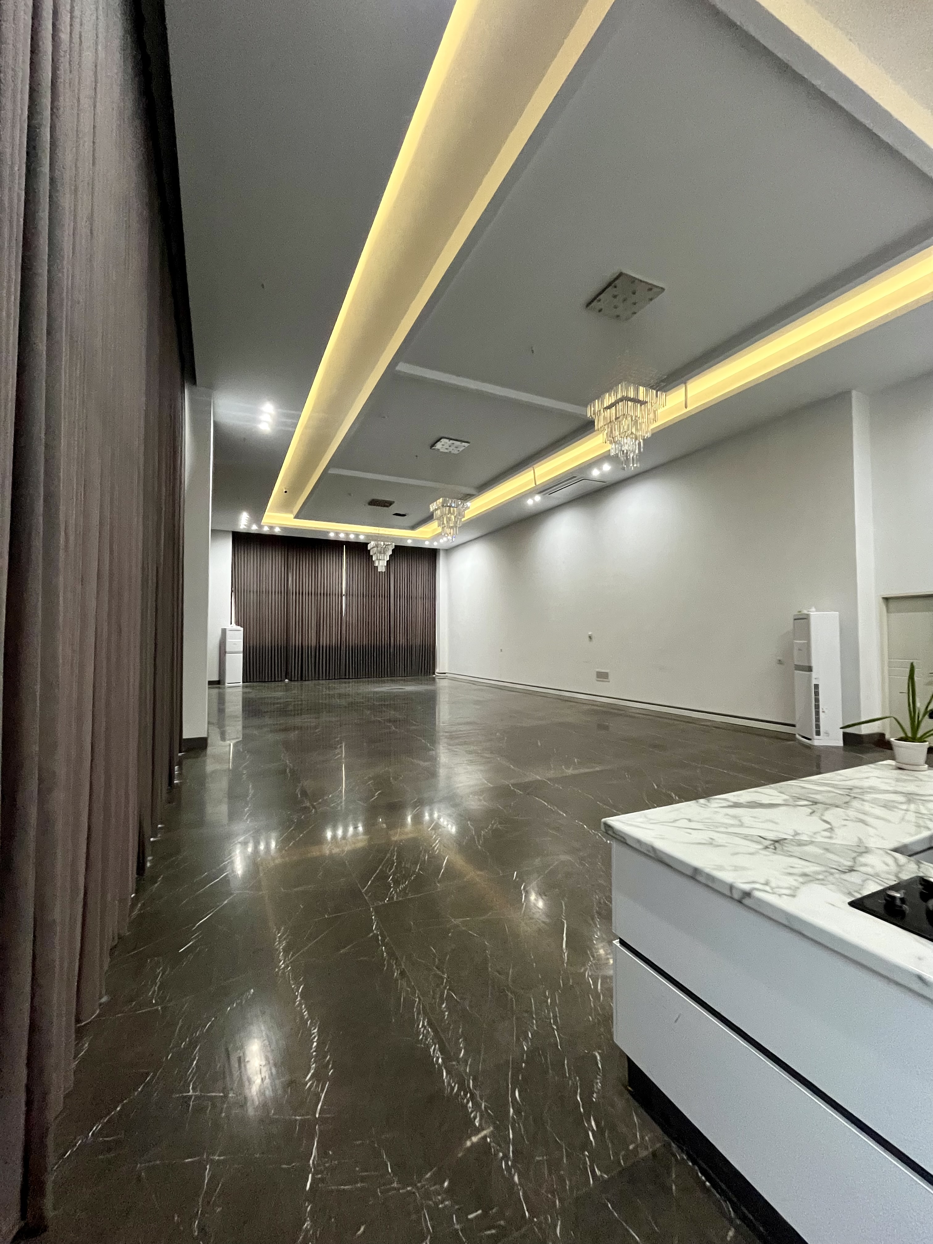 فروش آپارتمان 125 متر اقدسیه فول مشاعات