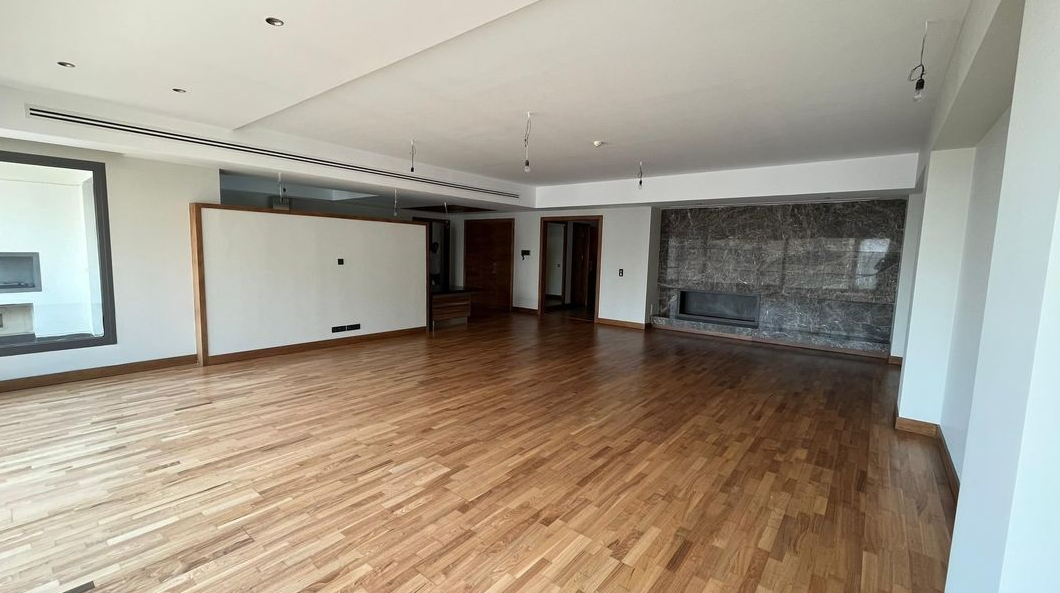 فروش آپارتمان 250 متر آجودانیه سه خواب یک مستر