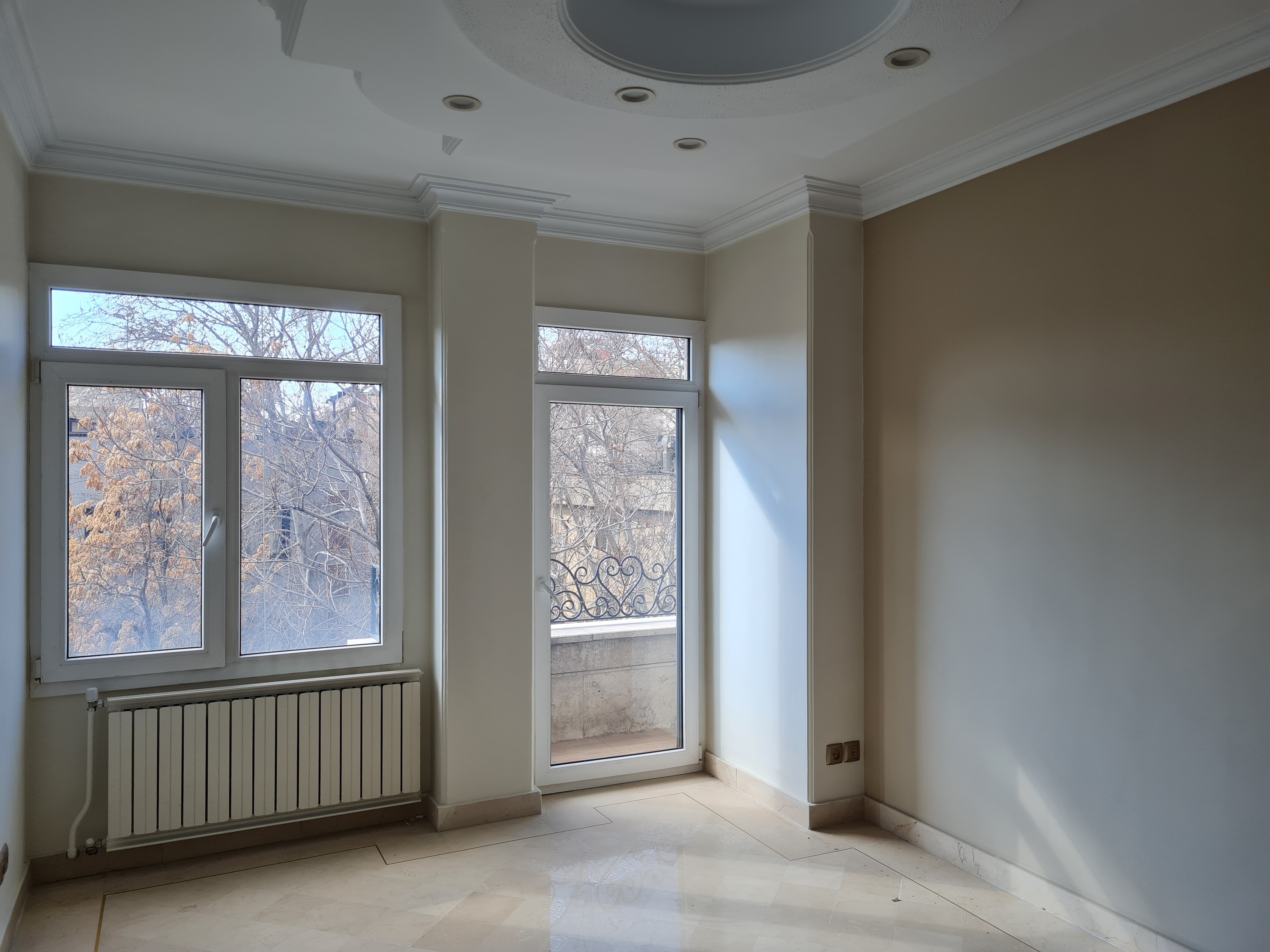 فروش آپارتمان 300 متر آجودانیه تاپ لوکیشن