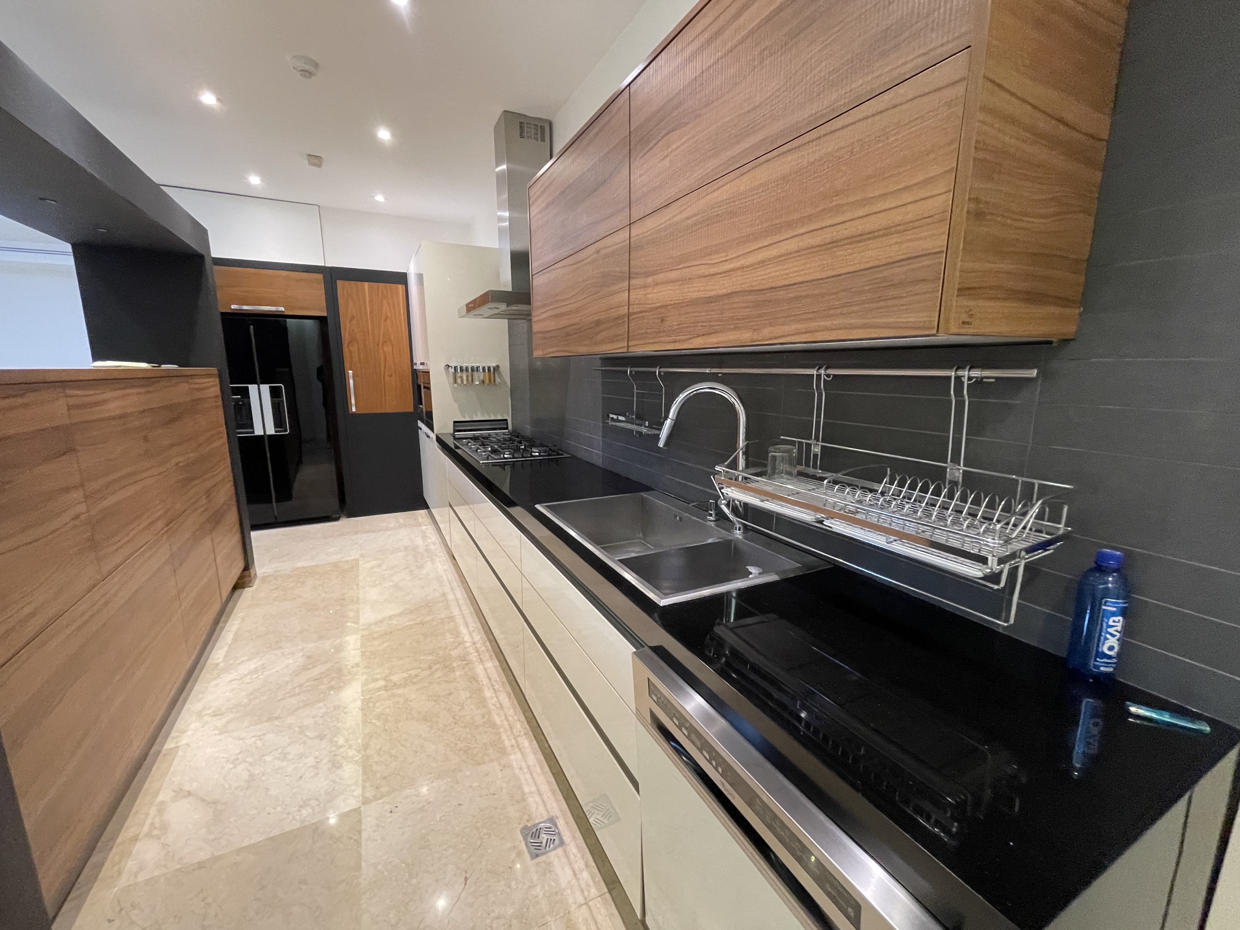 فروش آپارتمان 125 متر اقدسیه فول مشاعات