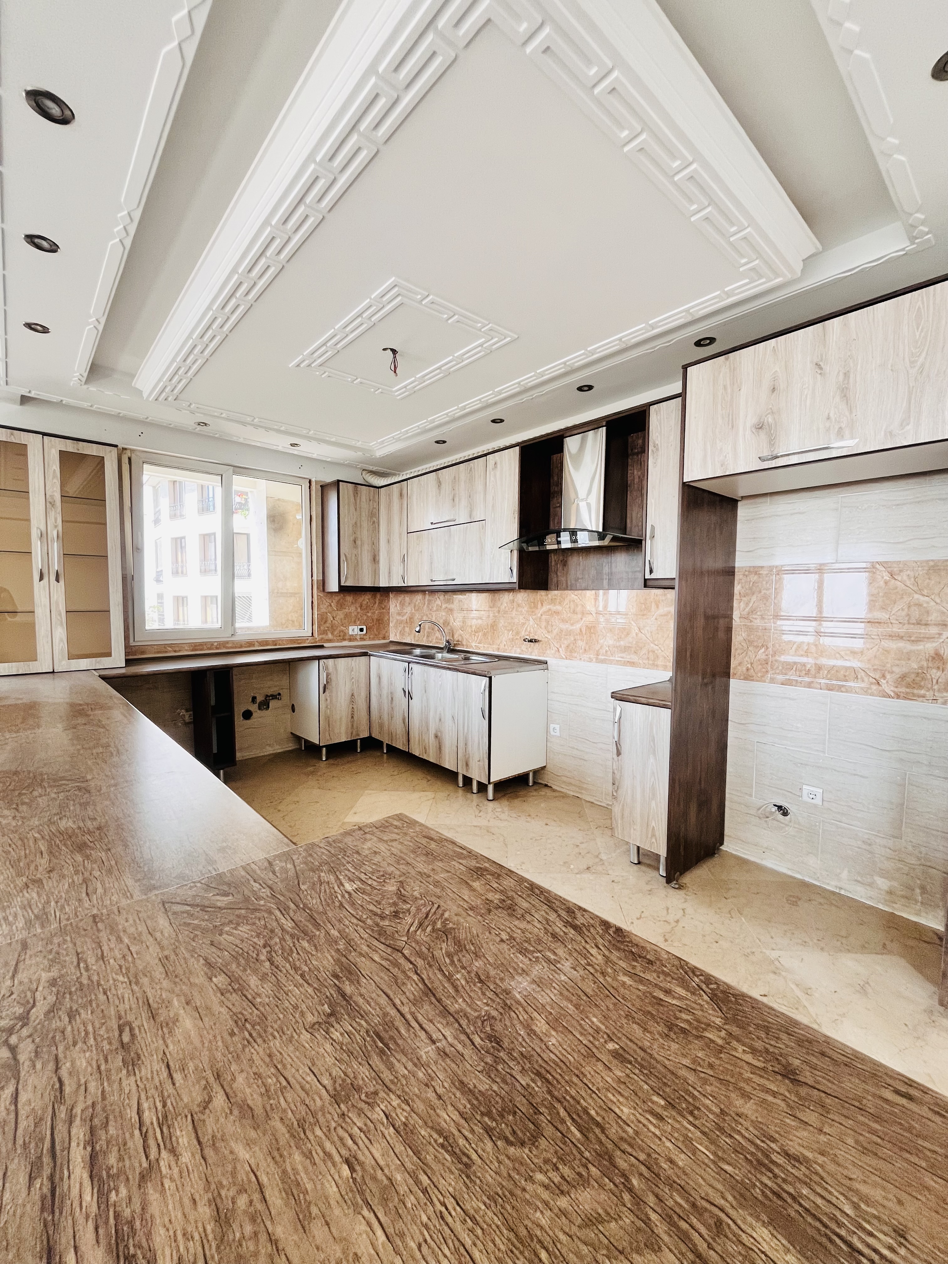 فروش آپارتمان 141 متر نیاوران