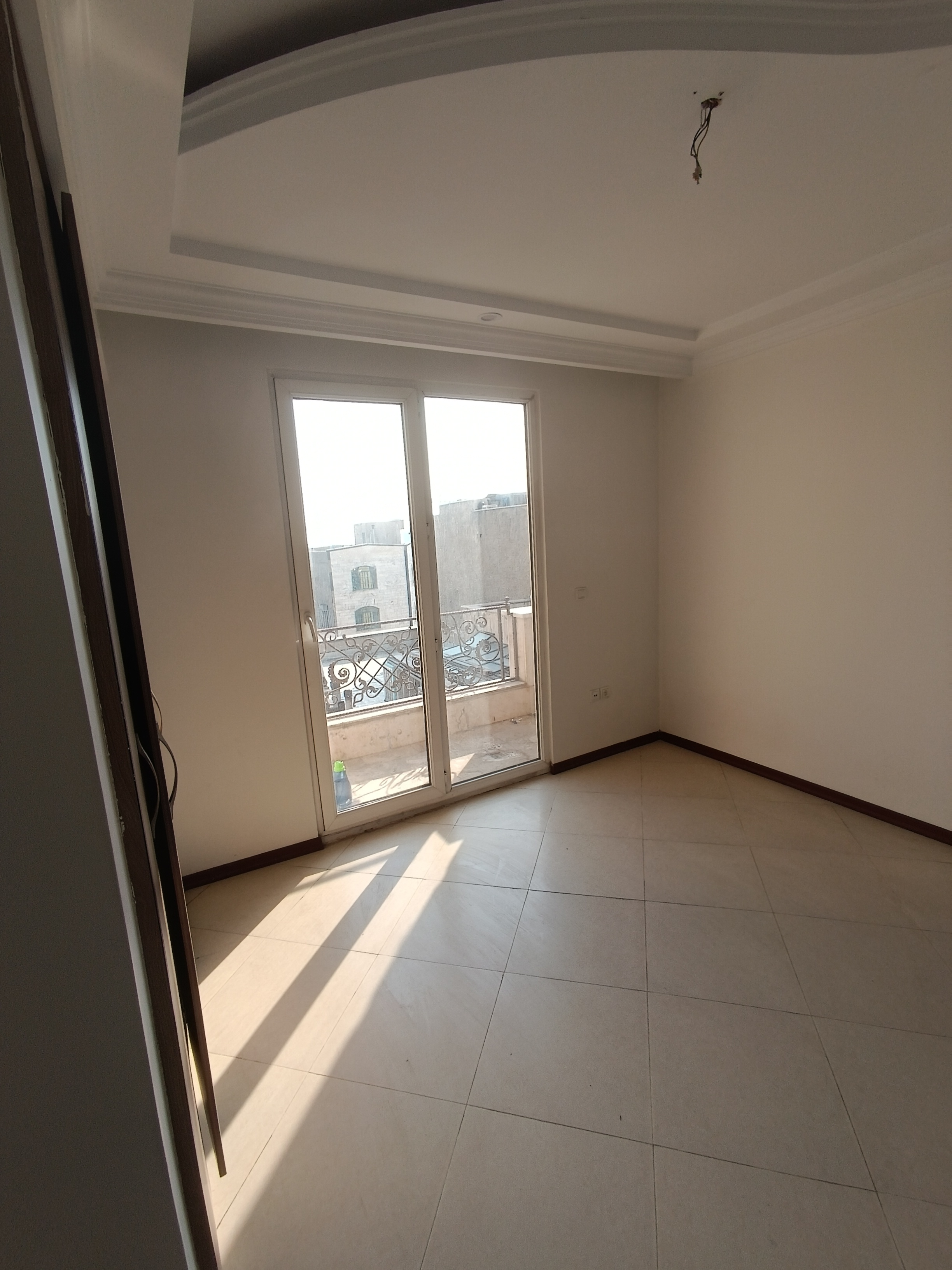 آپارتمان فروشی 110 متر شهرک گلها 2 بالکن ویو دار 1 مستر