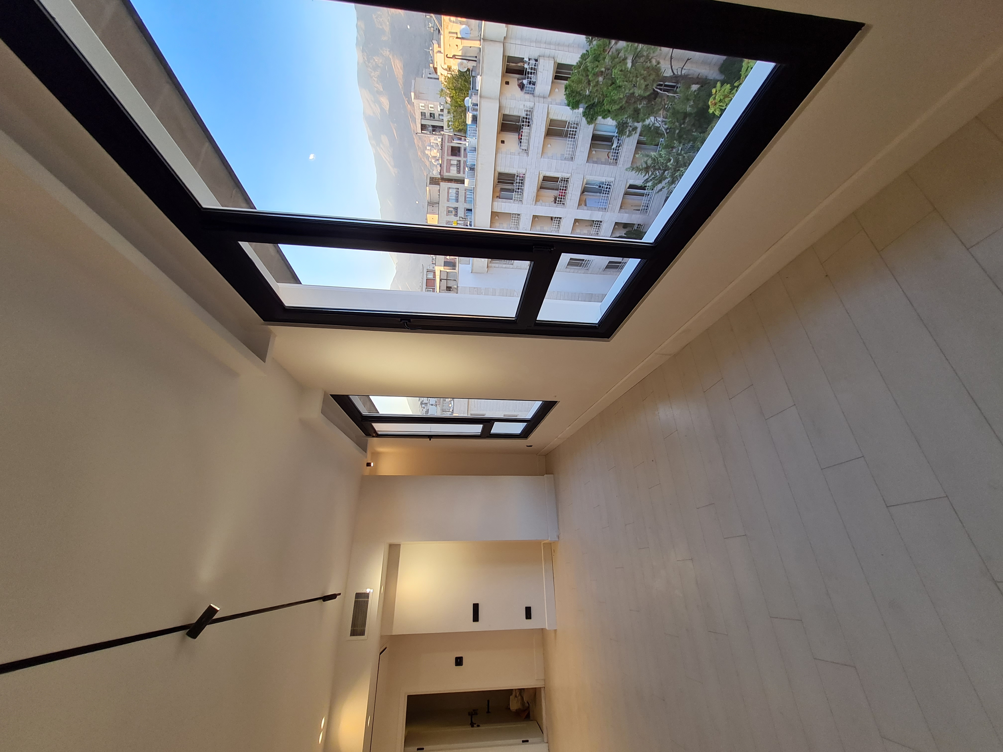 فروش آپارتمان 110 متر ارتش تاپ لوکیشن