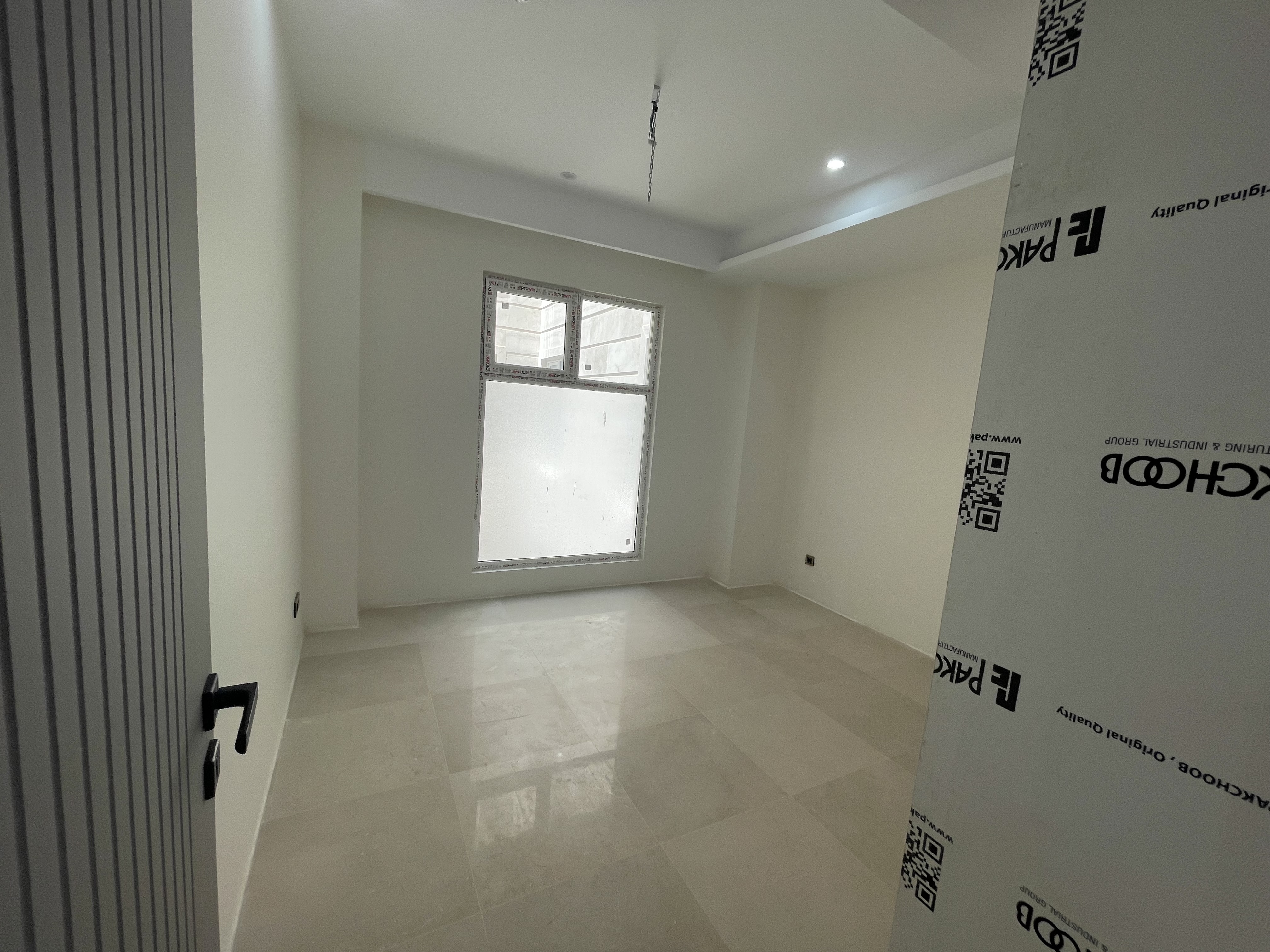 اجاره اپارتمان 165متر حکمت