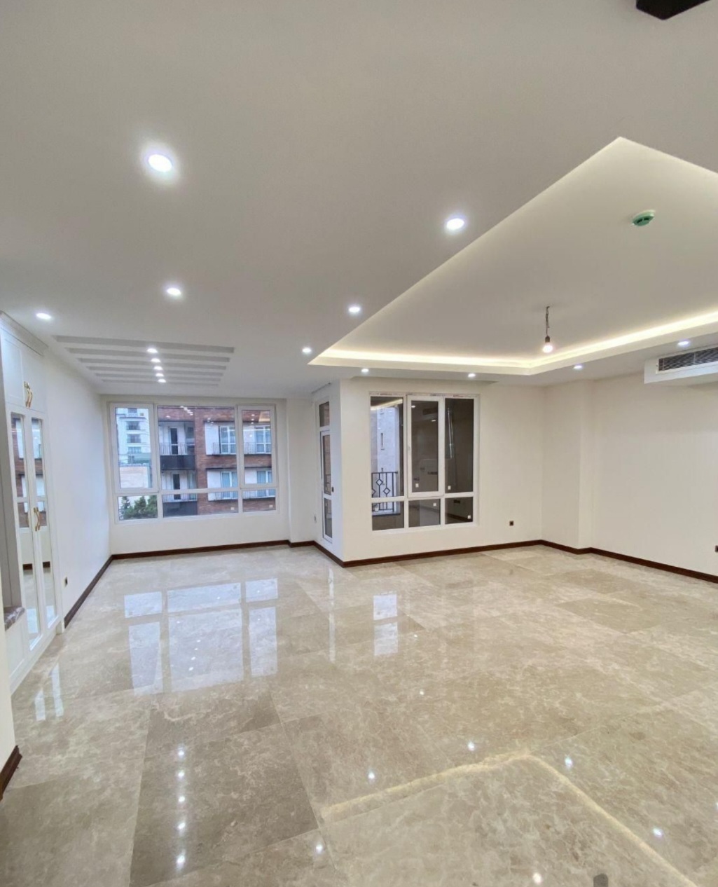 فروش اپارتمان 130متر نیاوران  فول بازسازی تاپ لوکیشن