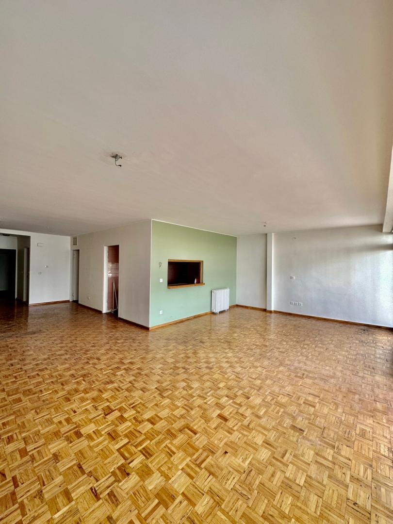 رهن كامل اپارتمان 200 مترى در نياوران