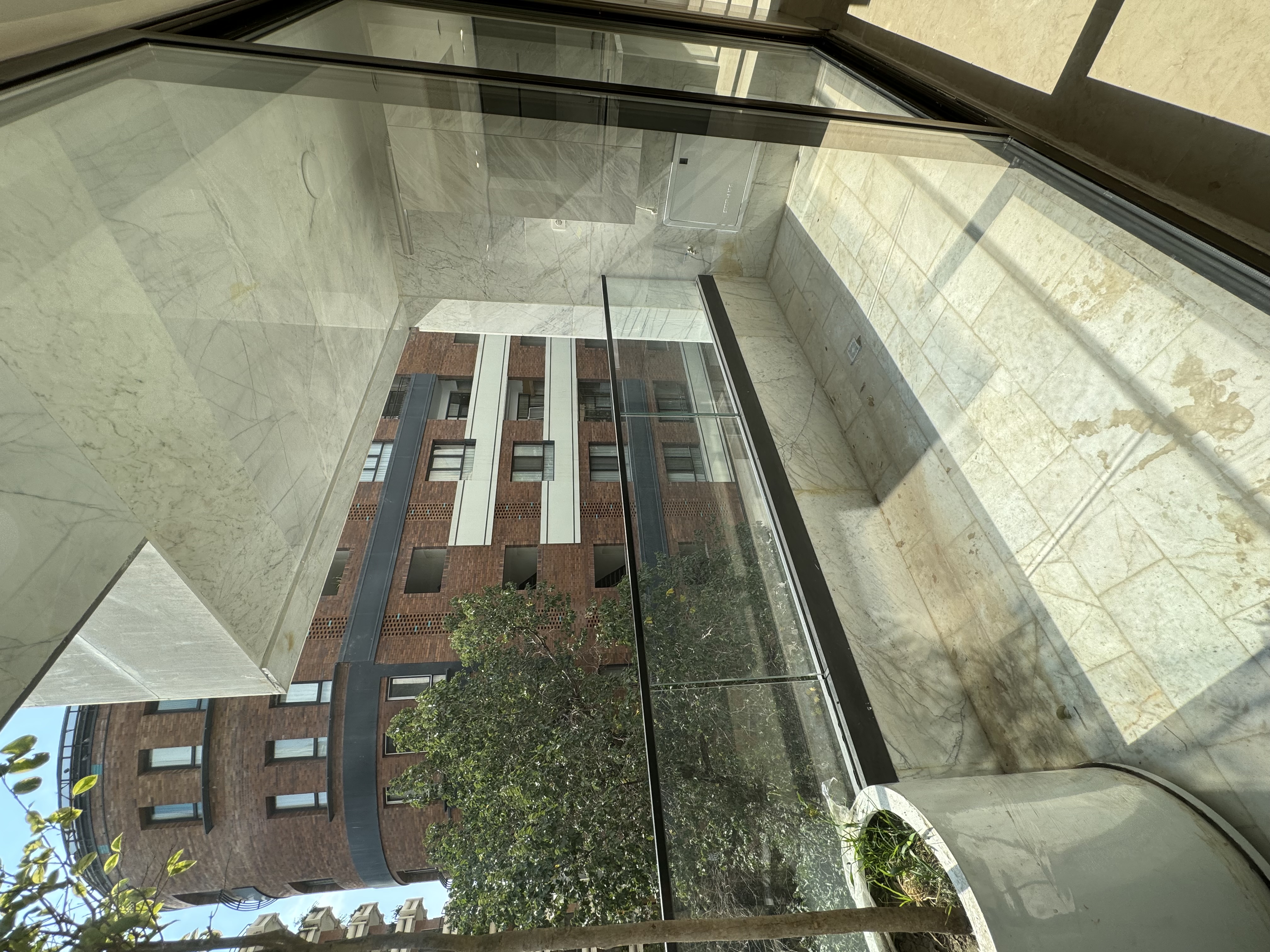 فروش آپارتمان 140 متر نیاوران سه خواب نوساز مدرن