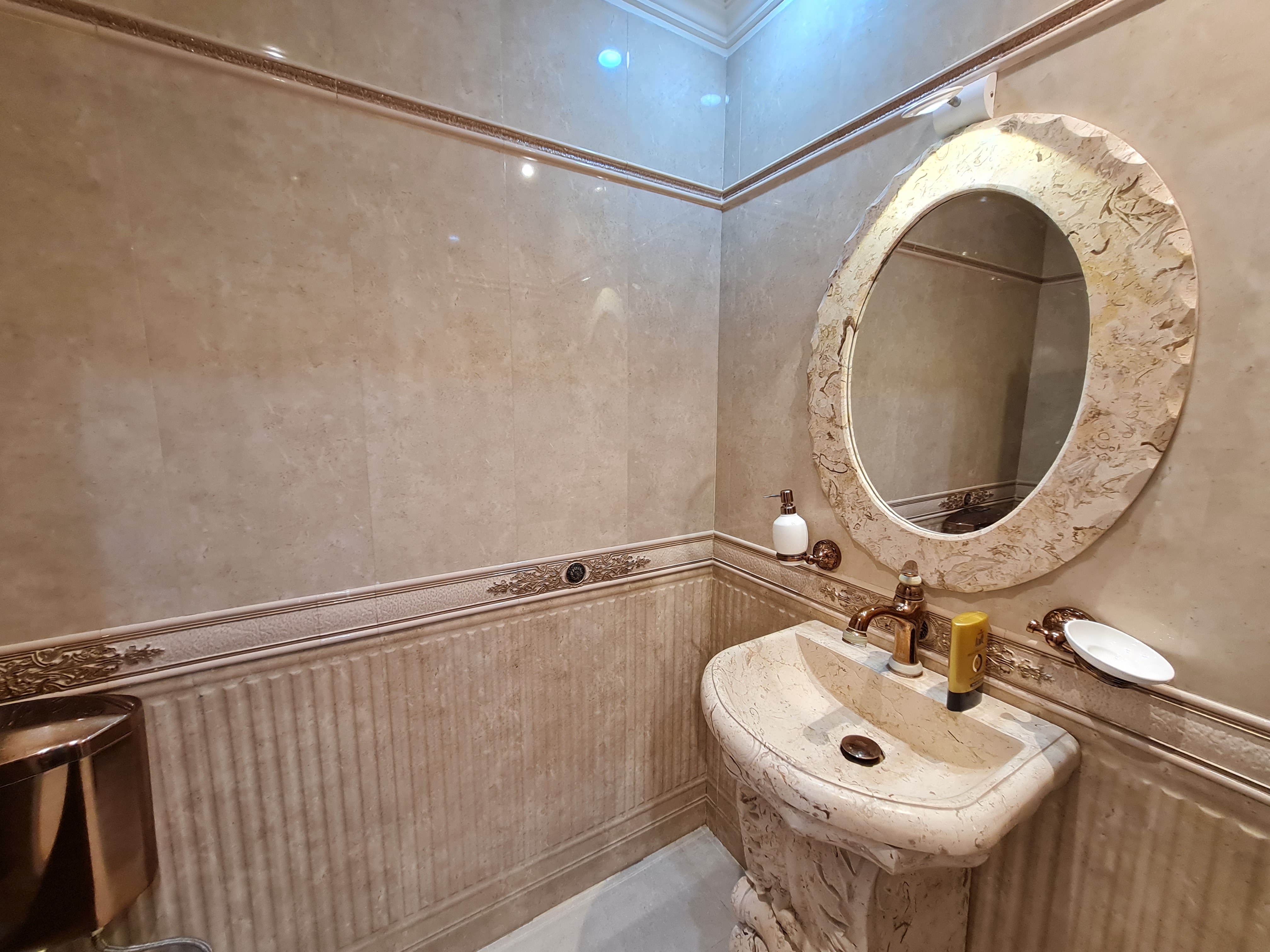 فروش آپارتمان 70 متر تاپ لوکیشن کیکاووس