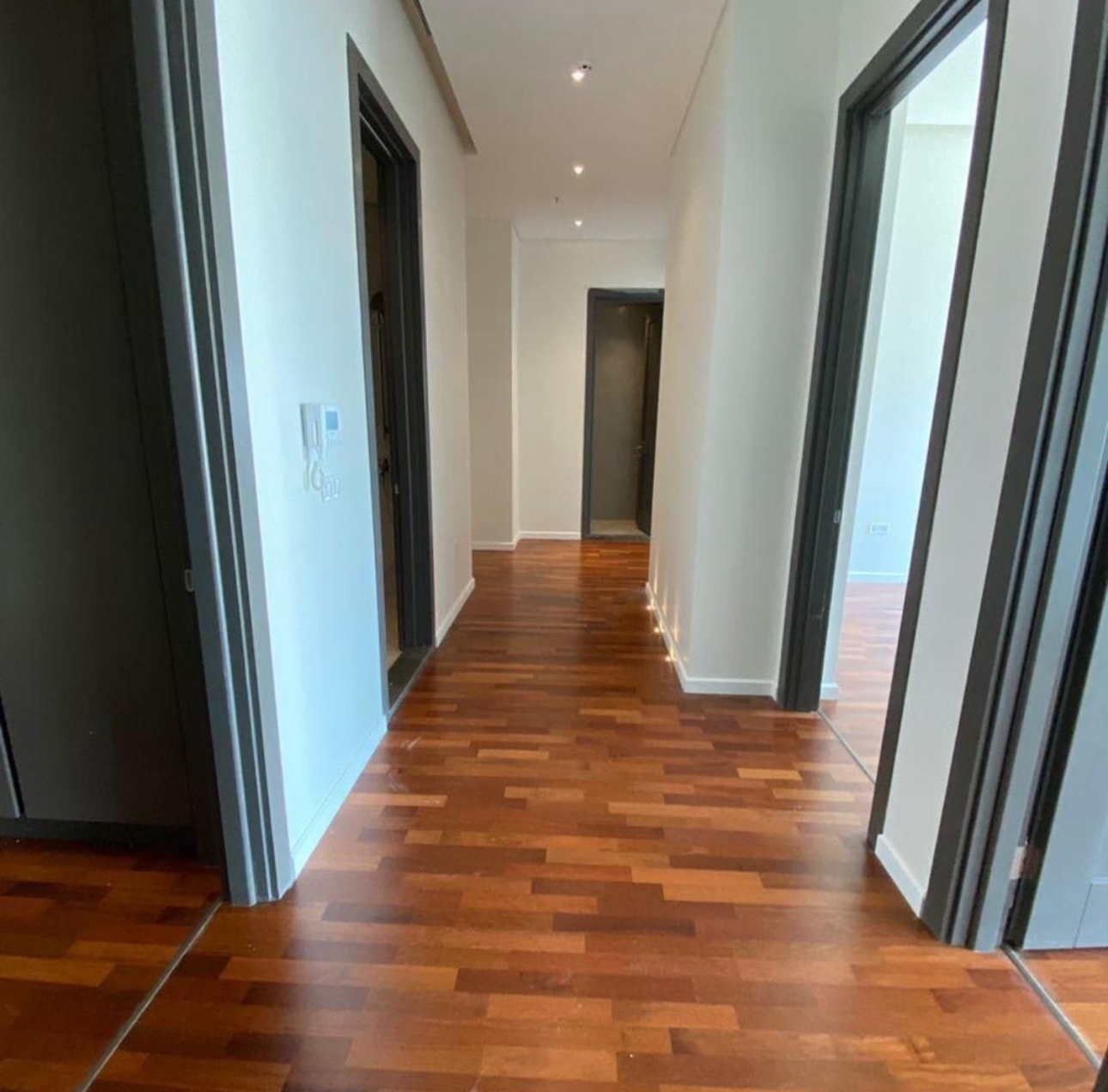 فروش آپارتمان 220 متر صاحبقرانیه سه خواب یک مستر