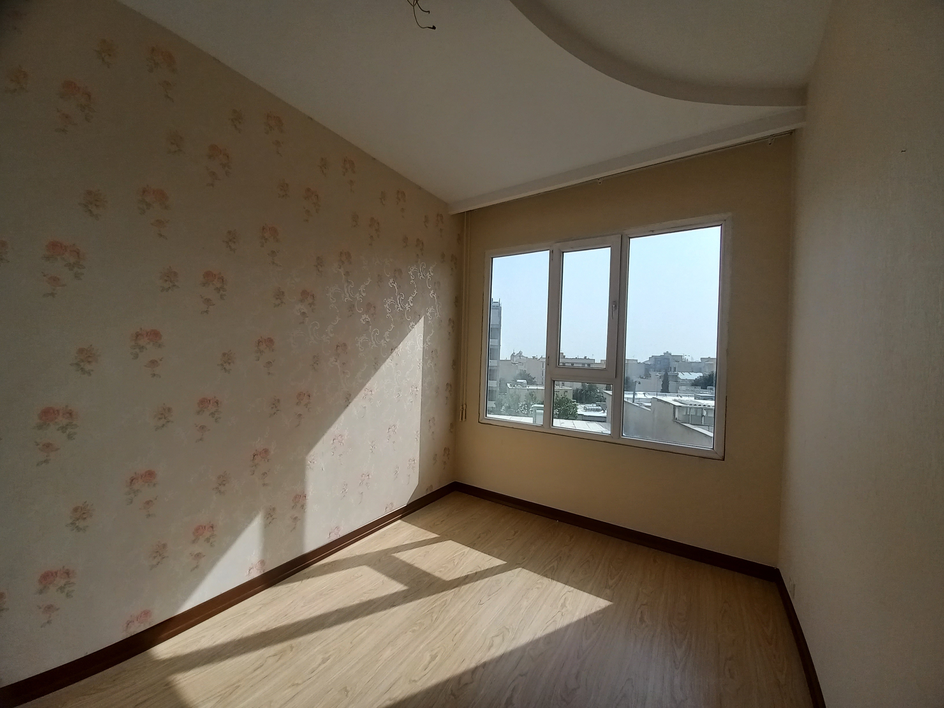 فروش ۱۰۰ متری در دولت