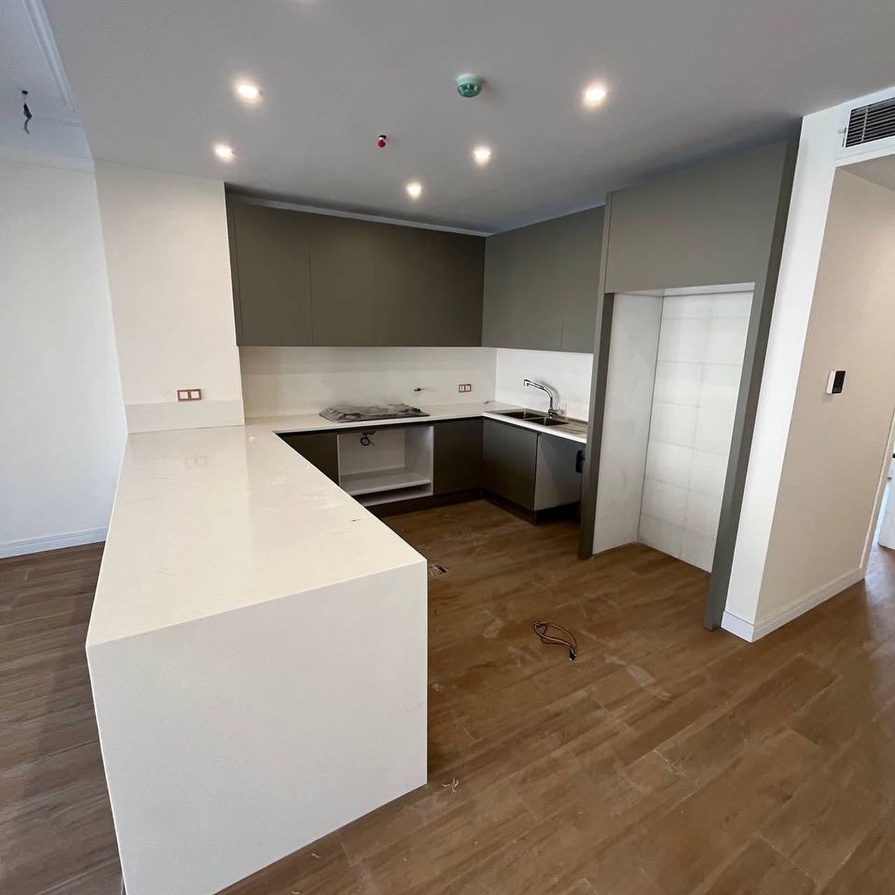 اجاره آپارتمان 120 متر  نیاوران  خوش نقشه