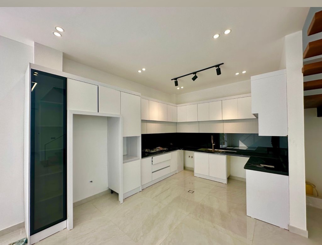 اجاره آپارتمان 125 متر فرمانیه